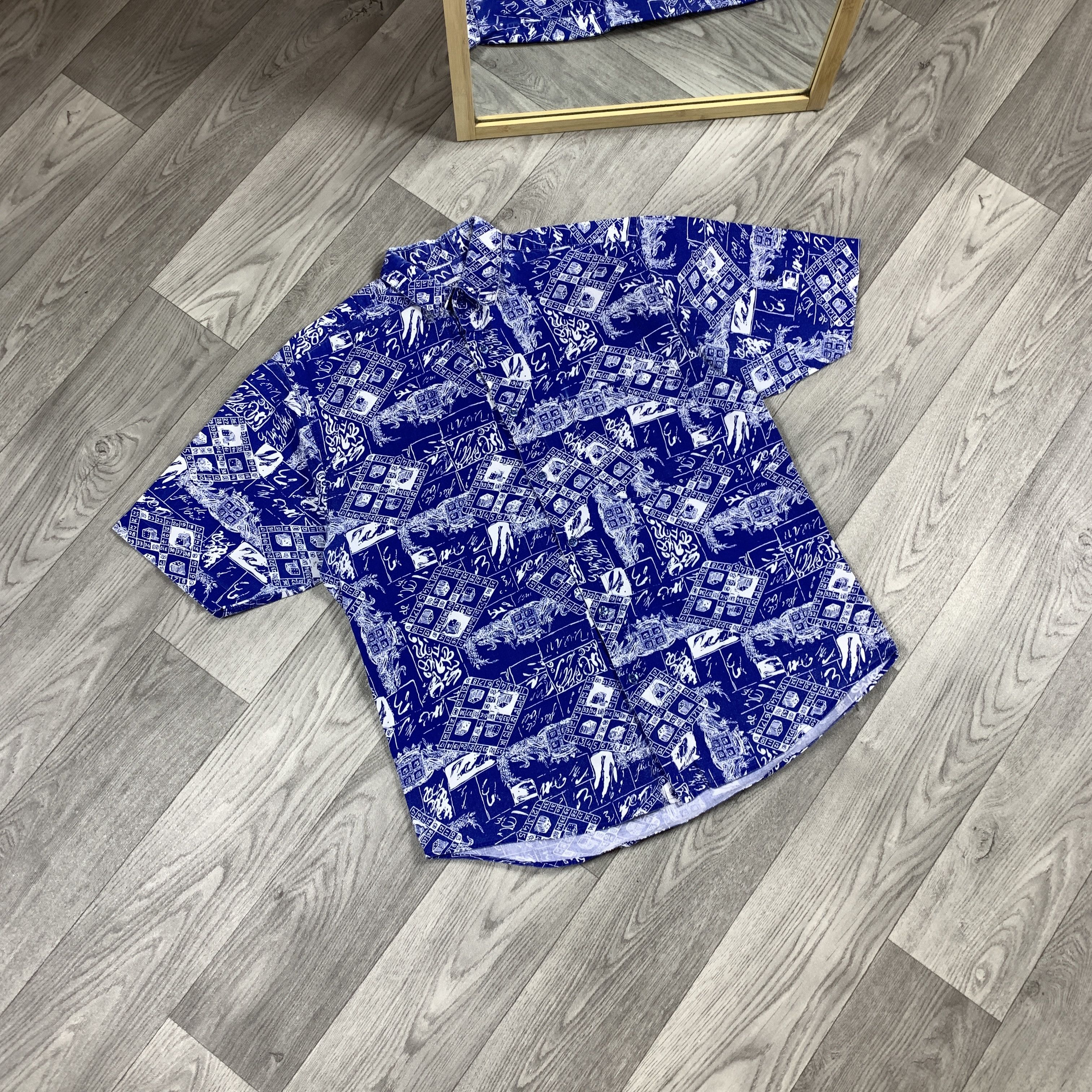 Vintage Vintage 90s Graphic Button Up Hawaiian Shortsleeve Shirt Size US L / EU 52-54 / 3 - 2 Thumbnail