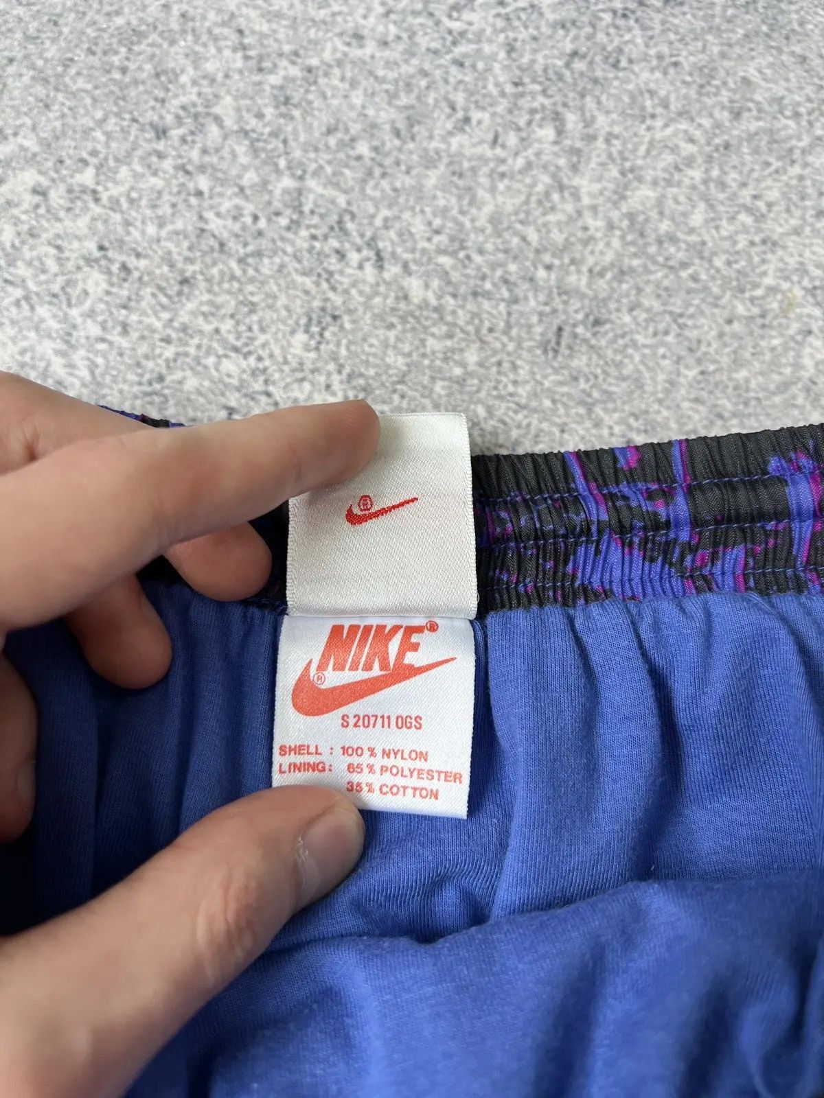 Nike × Vintage Vintage Nike World 90s running shorts Size US 32 / EU 48 - 8 Thumbnail
