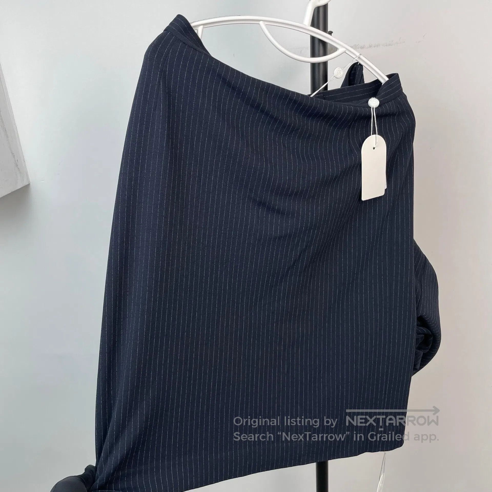 Gildan Giada Navy Striped Lapel Suit Skirt| Size M / US 6-8 / IT 42-44 - 4 Thumbnail