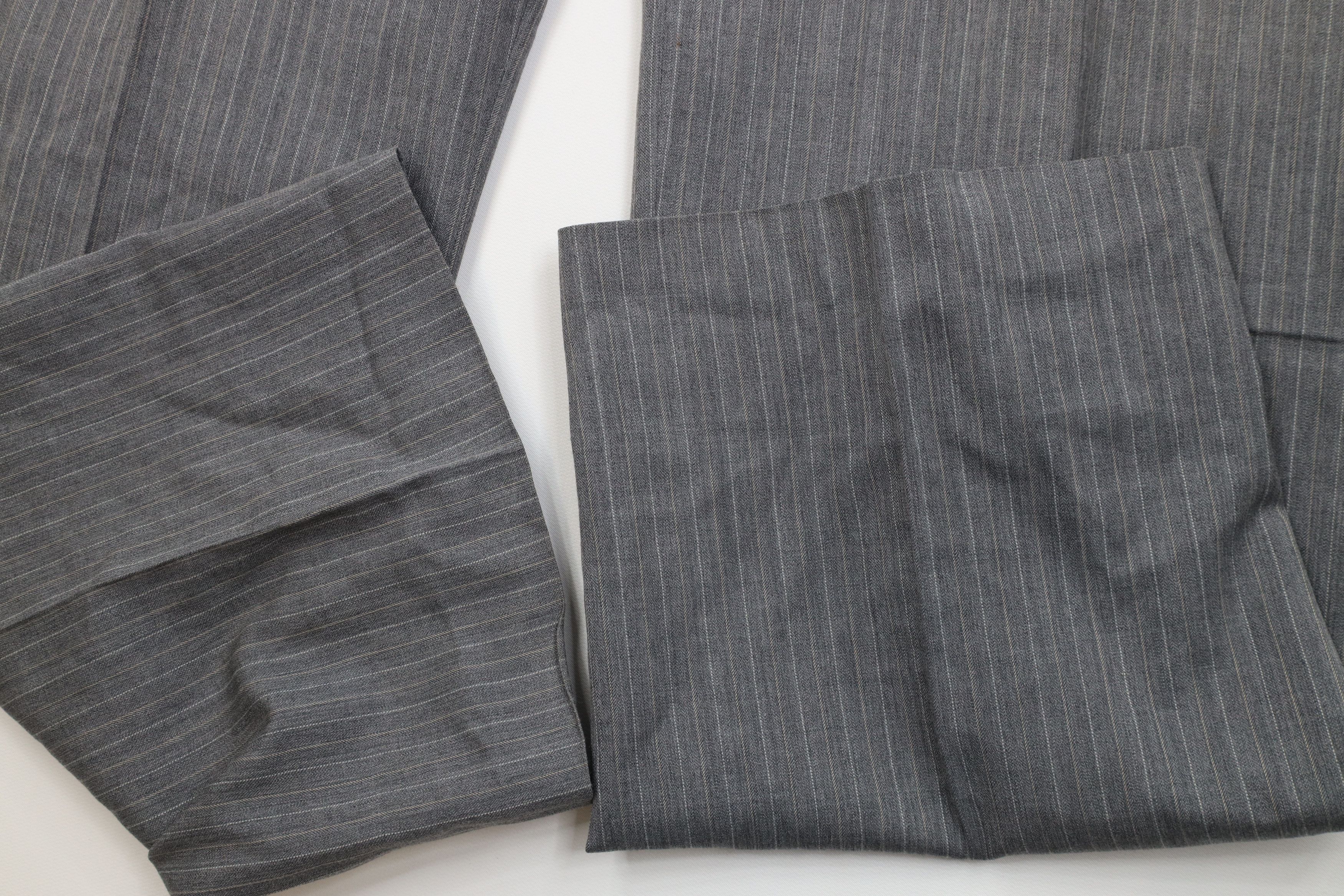 Vintage Vintage 90s Streetwear 3 Piece Wool Pinstriped Suit Size 44L - 18 Thumbnail