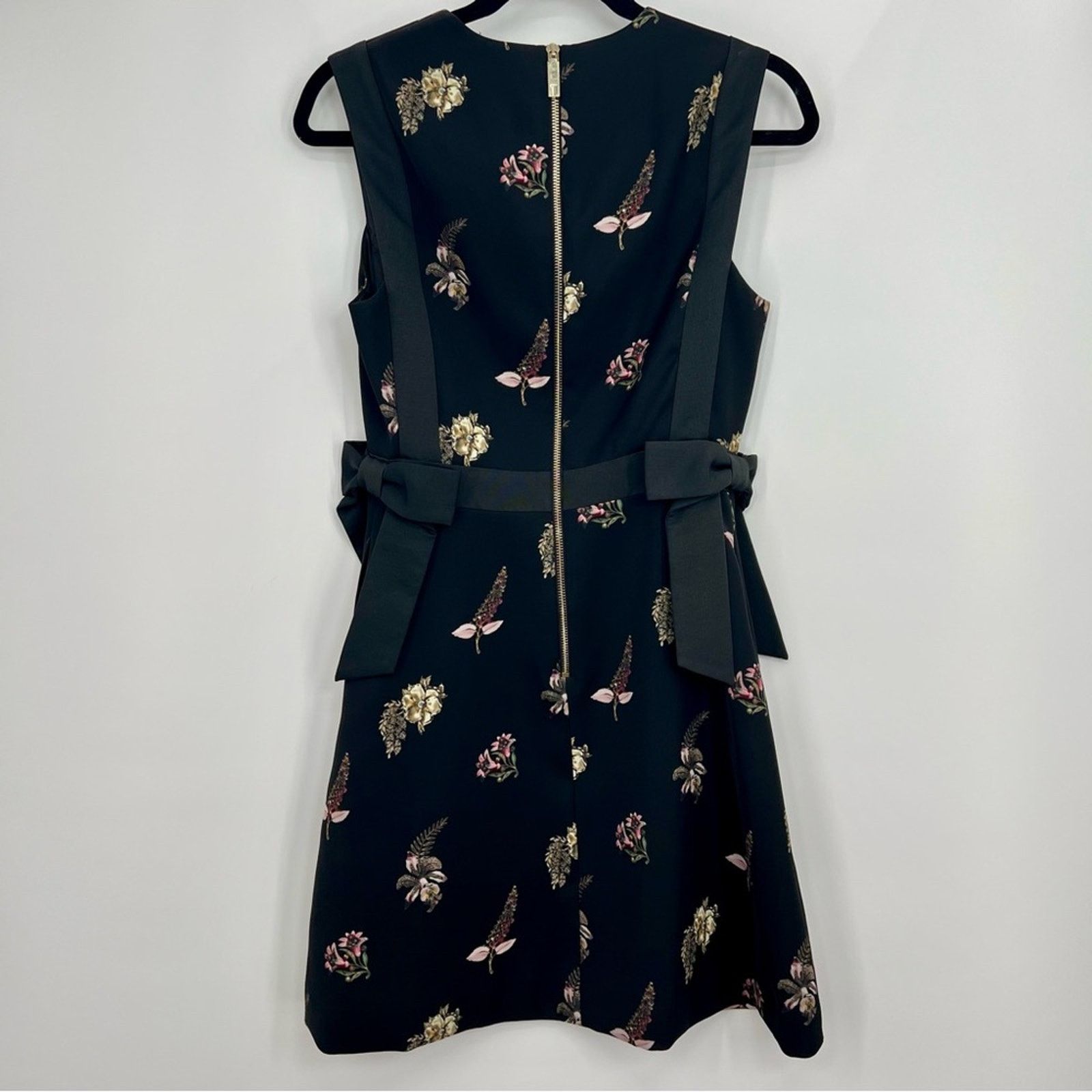 Ted Baker Ted Baker Lalima Pirouette Bow Mini Dress Sleeveless Floral Size S / US 4 / IT 40 - 8 Thumbnail