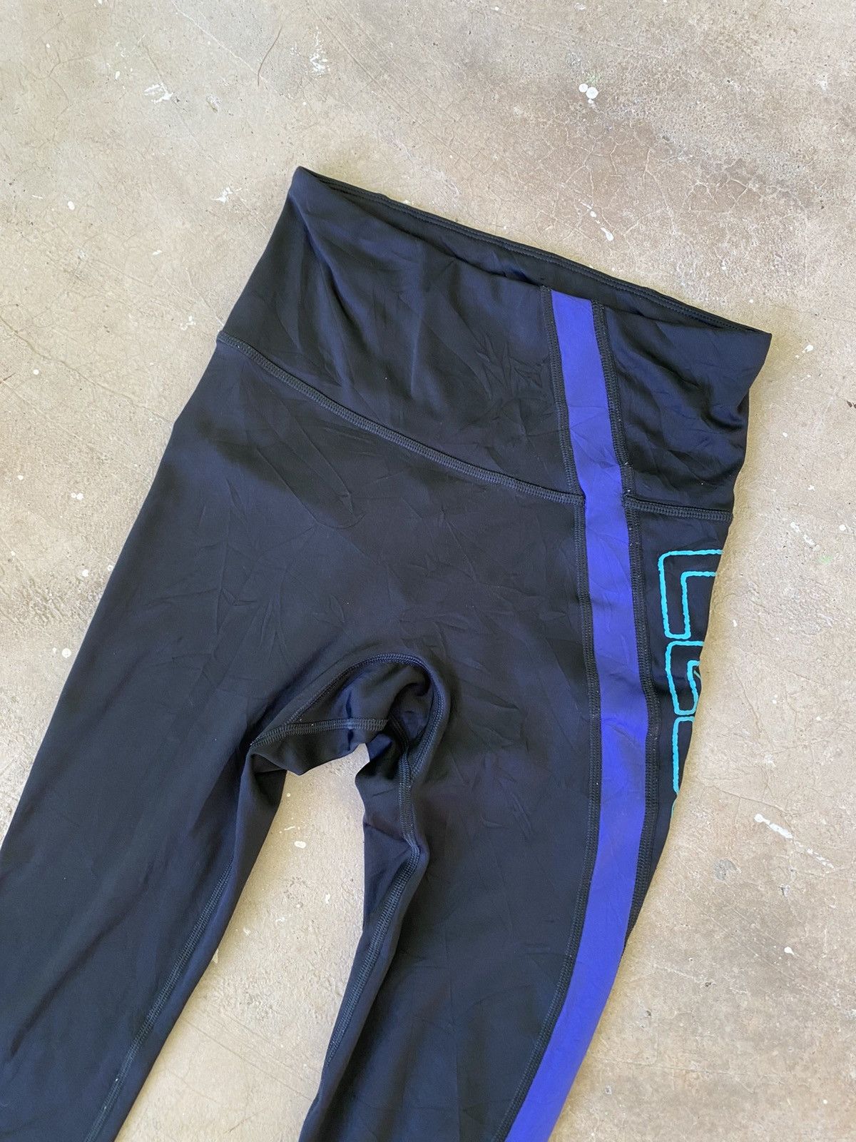 Reebok Reebok Speedwick Compression Leggings Cyber Activewear Size 26" / US 2 / IT 38 - 2 Thumbnail