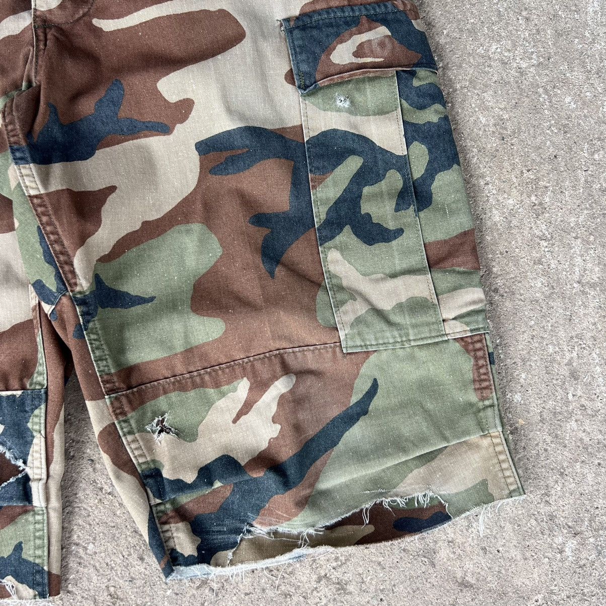 Vintage Vintage Camo Cargo Shorts Size US 32 / EU 48 - 3 Thumbnail