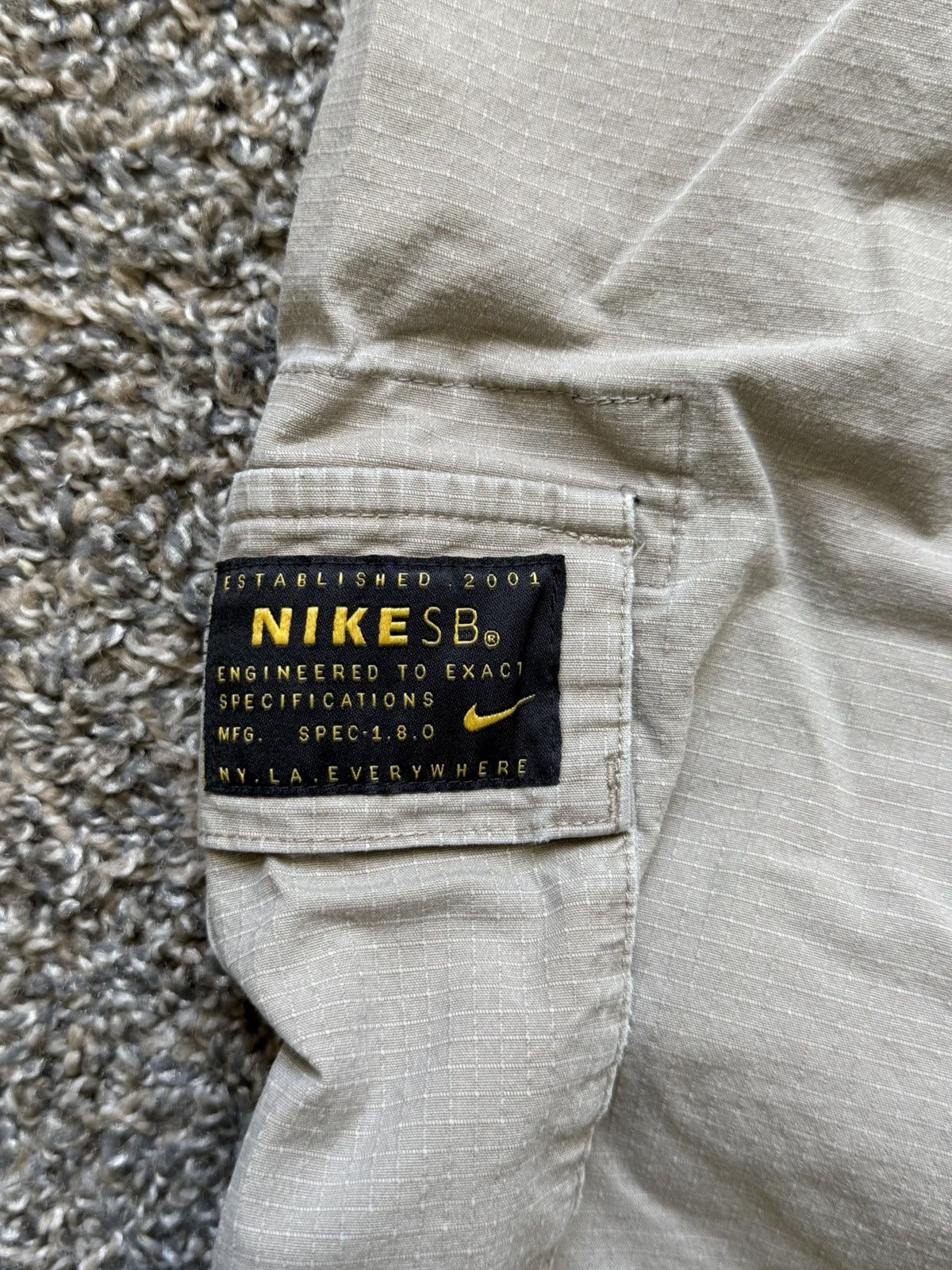 Nike SB Vintage Nike SB Cargo Pants Size US 30 / EU 46 - 4 Thumbnail