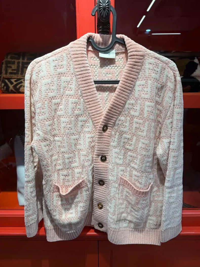 Fendi FENDI Full cream color with F-patterned sweater in snow ny Size M / US 6-8 / IT 42-44 - 1 Thumbnail