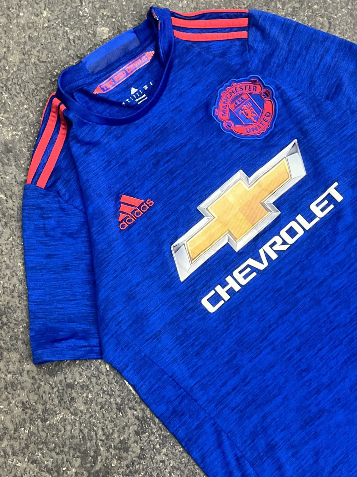 Vintage Manchester United adidas soccer jersey vintage y2k Size US S / EU 44-46 / 1 - 5 Thumbnail