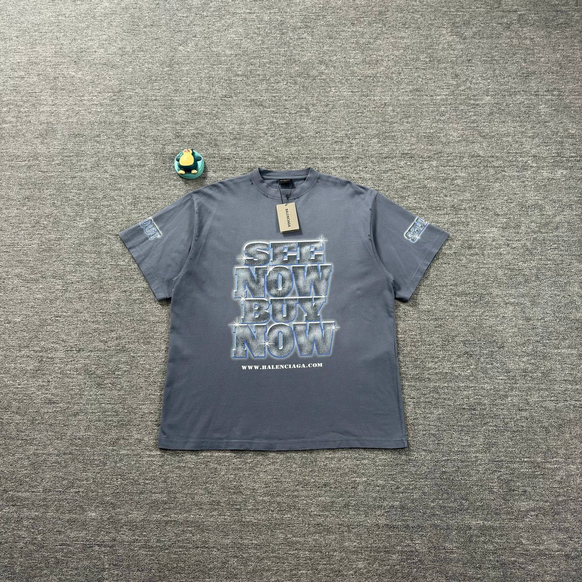 Balenciaga Balenciaga Diamond Graphic Distressed T-Shirt XL Size US XL / EU 56 / 4 - 1 Thumbnail