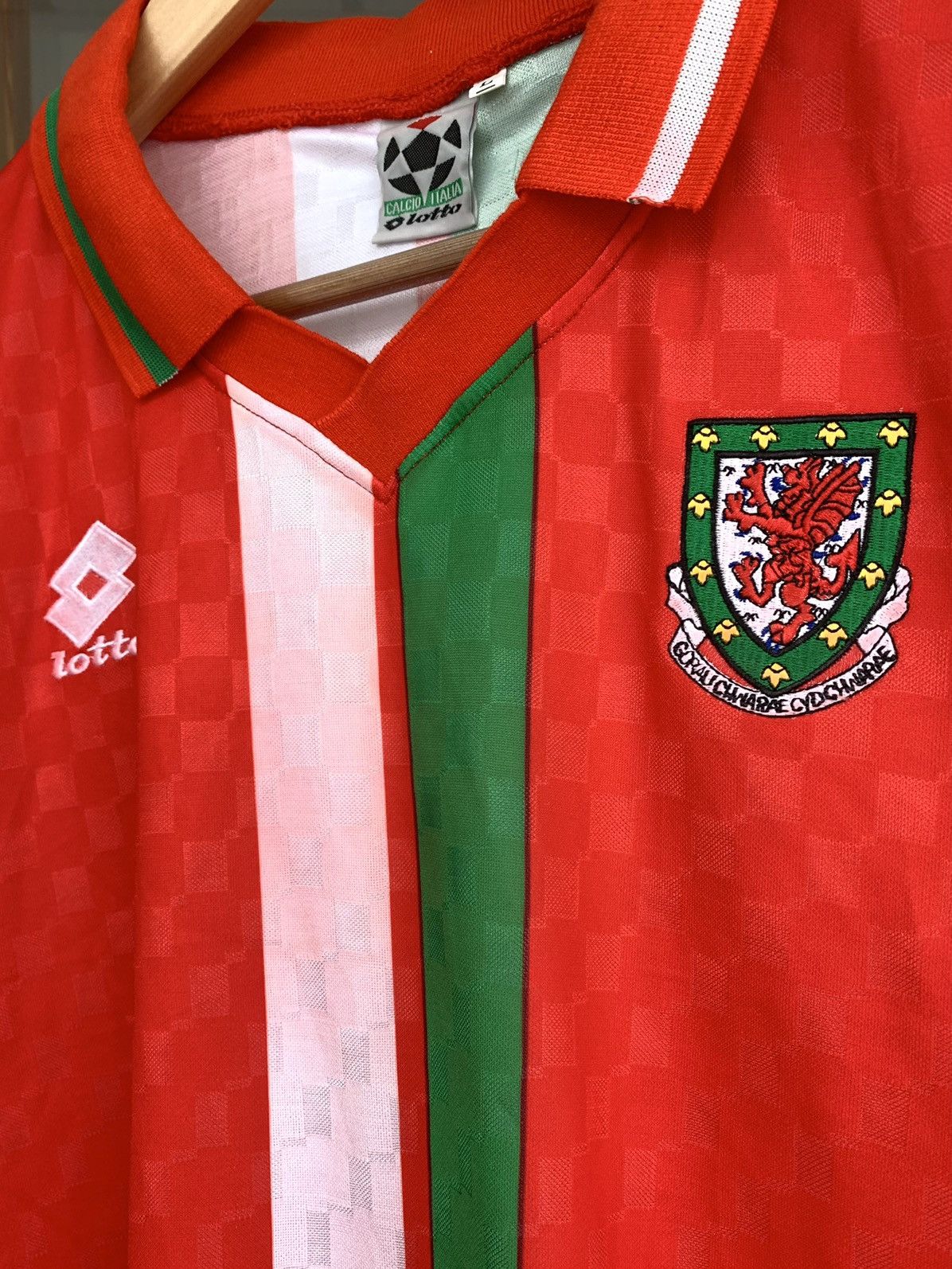 Lotto Sport Lotto Wales 1996 National Team Vintage Home Jersey Size L Size US L / EU 52-54 / 3 - 4 Thumbnail