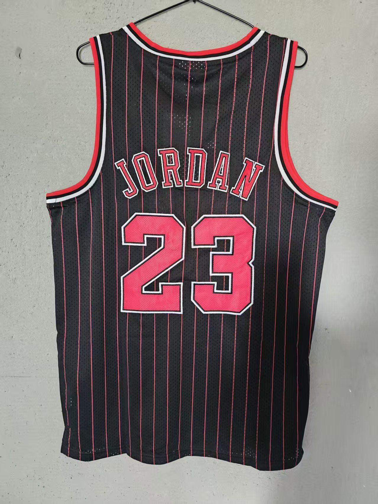 NBA Michael Jordan Jersey Chicago Bulls 23 Double Stitched Size US XL / EU 56 / 4 - 2 Thumbnail