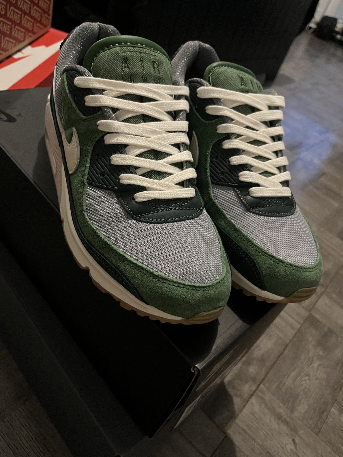 Nike Nike Air Max 90 PRM Size US 9 / EU 42 - 1 Thumbnail