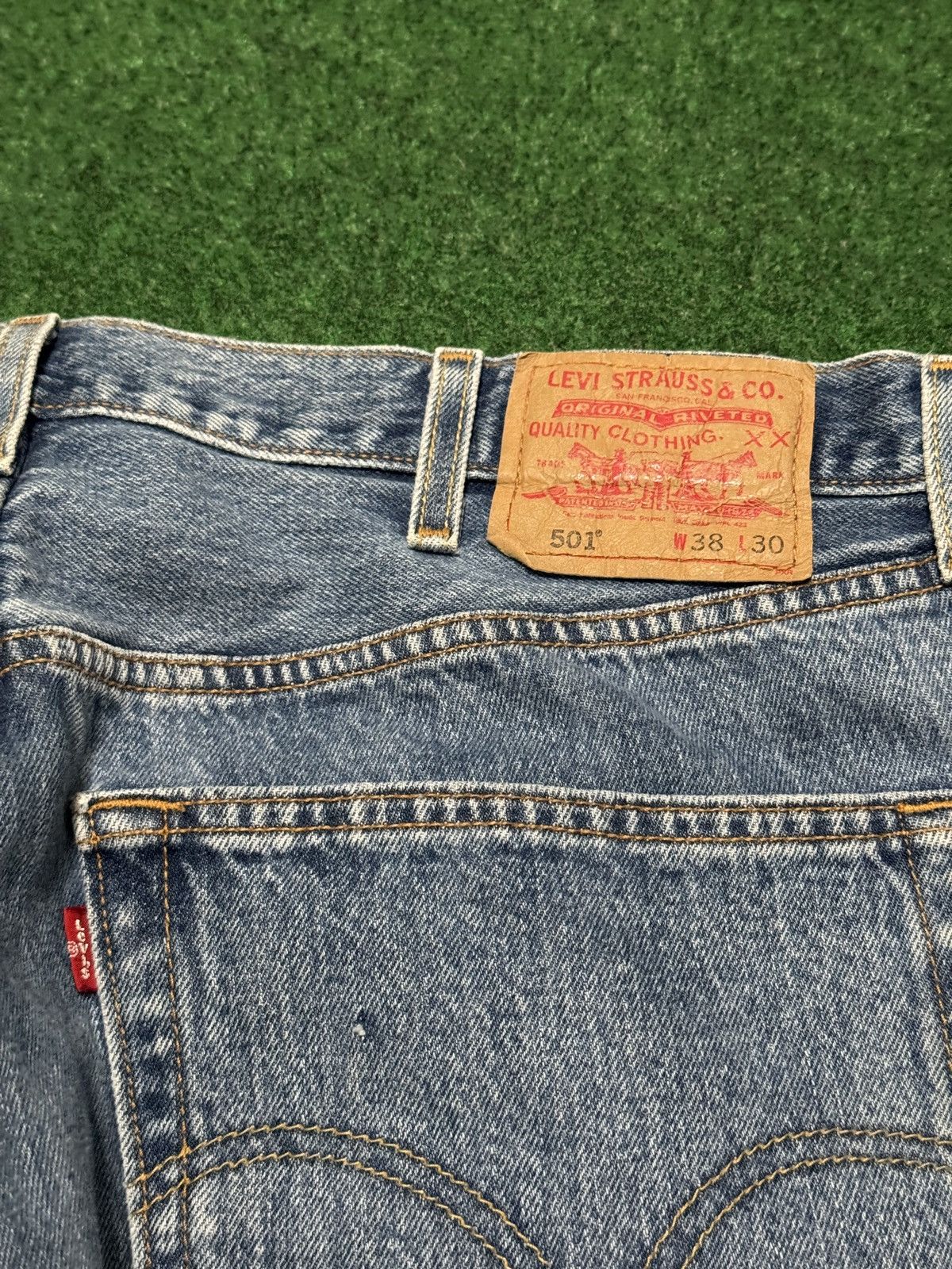 Levi's Vintage Clothing Levi’s 501 Straight 38x28 90s Y2K Denim Button Fly Jeans Size US 38 / EU 54 - 2 Thumbnail