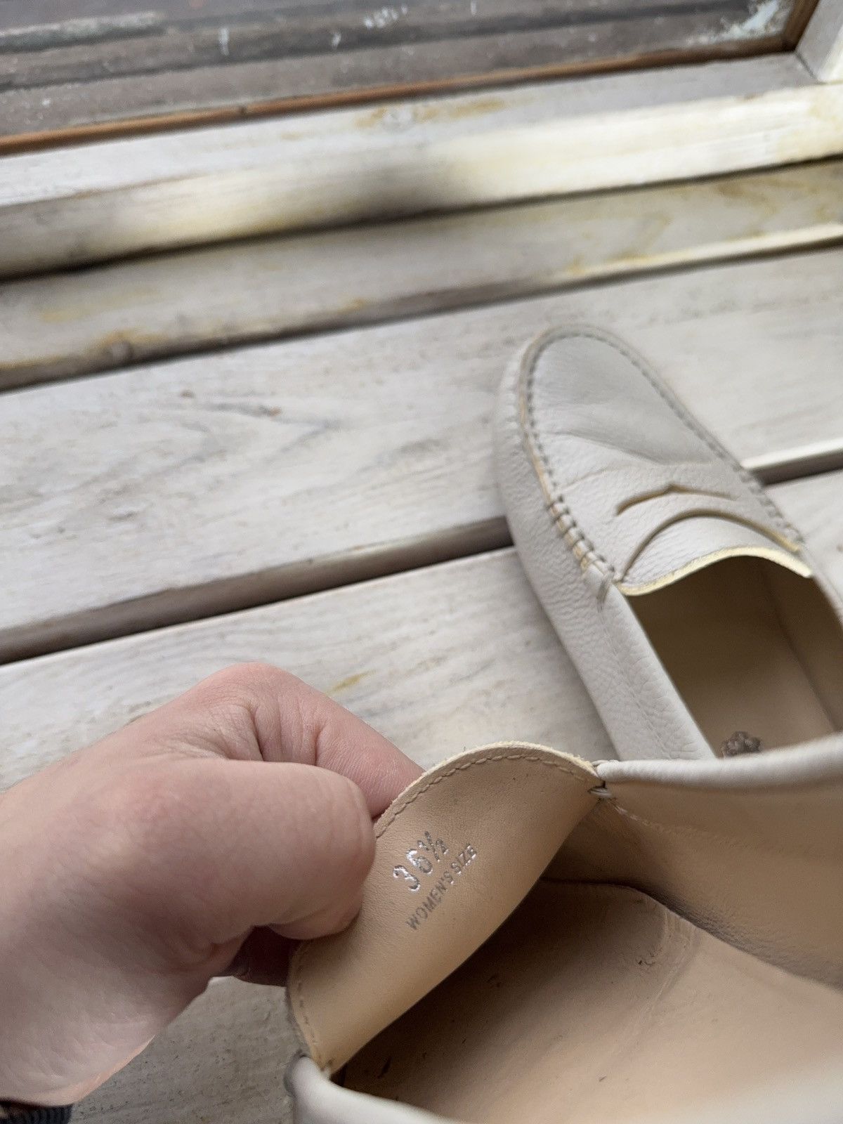 Tod's Tod’s Gommino Pebble Leather Driving Loafers Wmns US6.5 Size US 6.5 / IT 36.5 - 19 Thumbnail