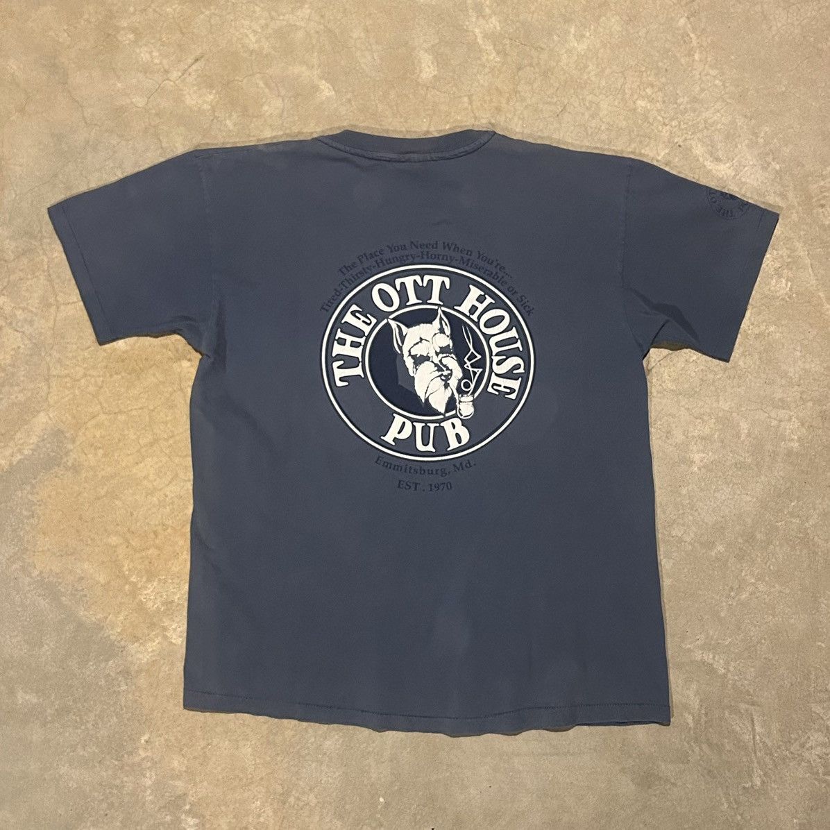Vintage Vintage 1990s Sunfaded The Ott House Pub Bar Dog Tee Size US XL / EU 56 / 4 - 6 Thumbnail