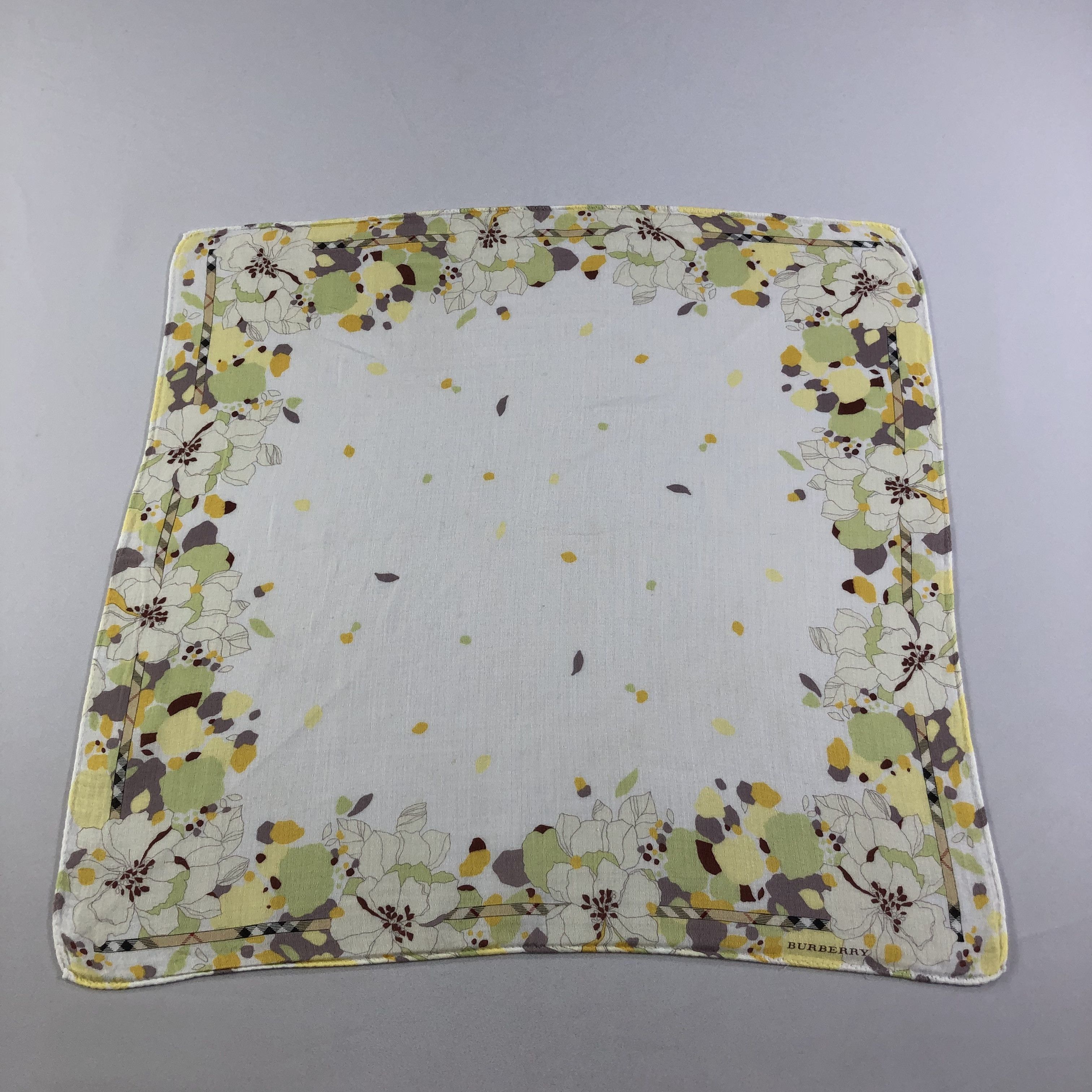 Burberry Burberry Handkerchief Neckerchief Bandana H1995 Size ONE SIZE - 2 Thumbnail