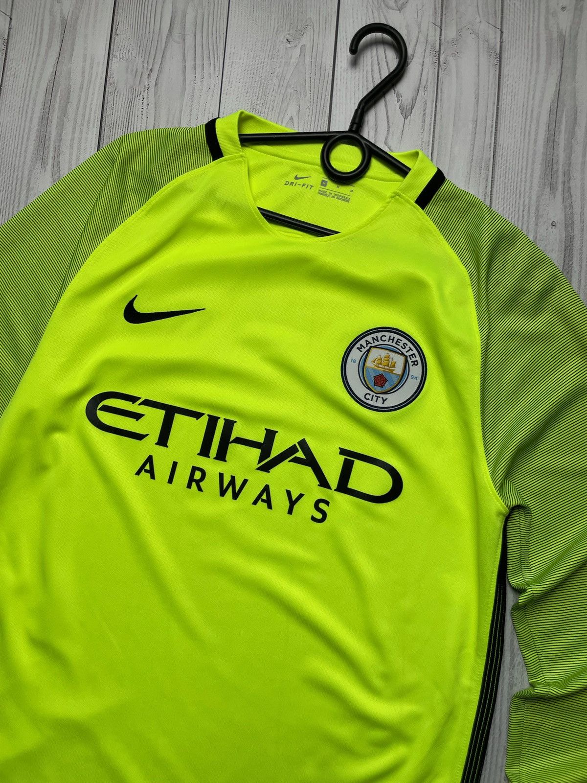 Nike Nike Manchester city soccer long sleeve jersey size M Size US M / EU 48-50 / 2 - 2 Thumbnail