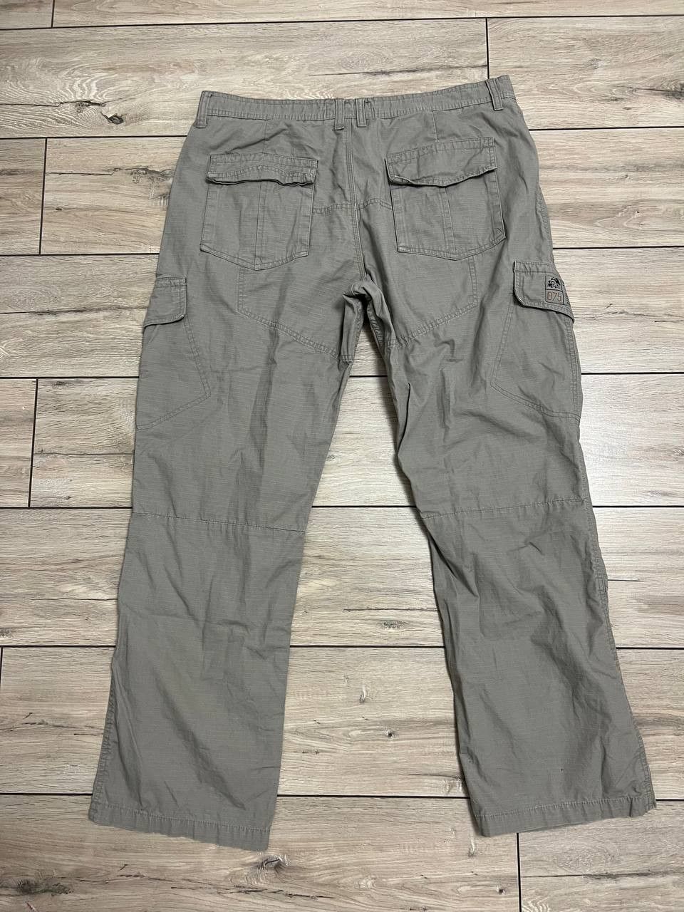 Oakley Vintage Oakley Y2K Cargo Pants Trousers Military W 36 L 32 Size US 36 / EU 52 - 4 Thumbnail