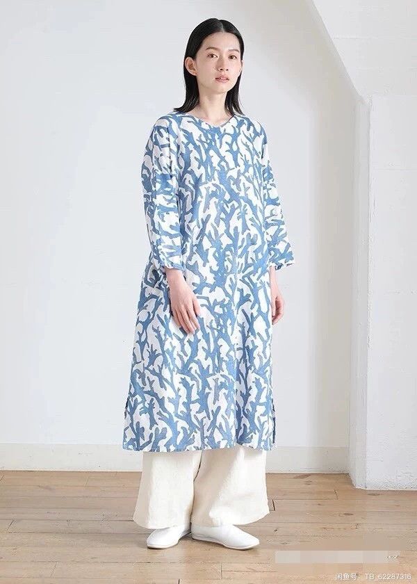 Issey Miyake Issey Miyake size:2 Blue flower and tree world dress Size M / US 6-8 / IT 42-44 - 1 Thumbnail
