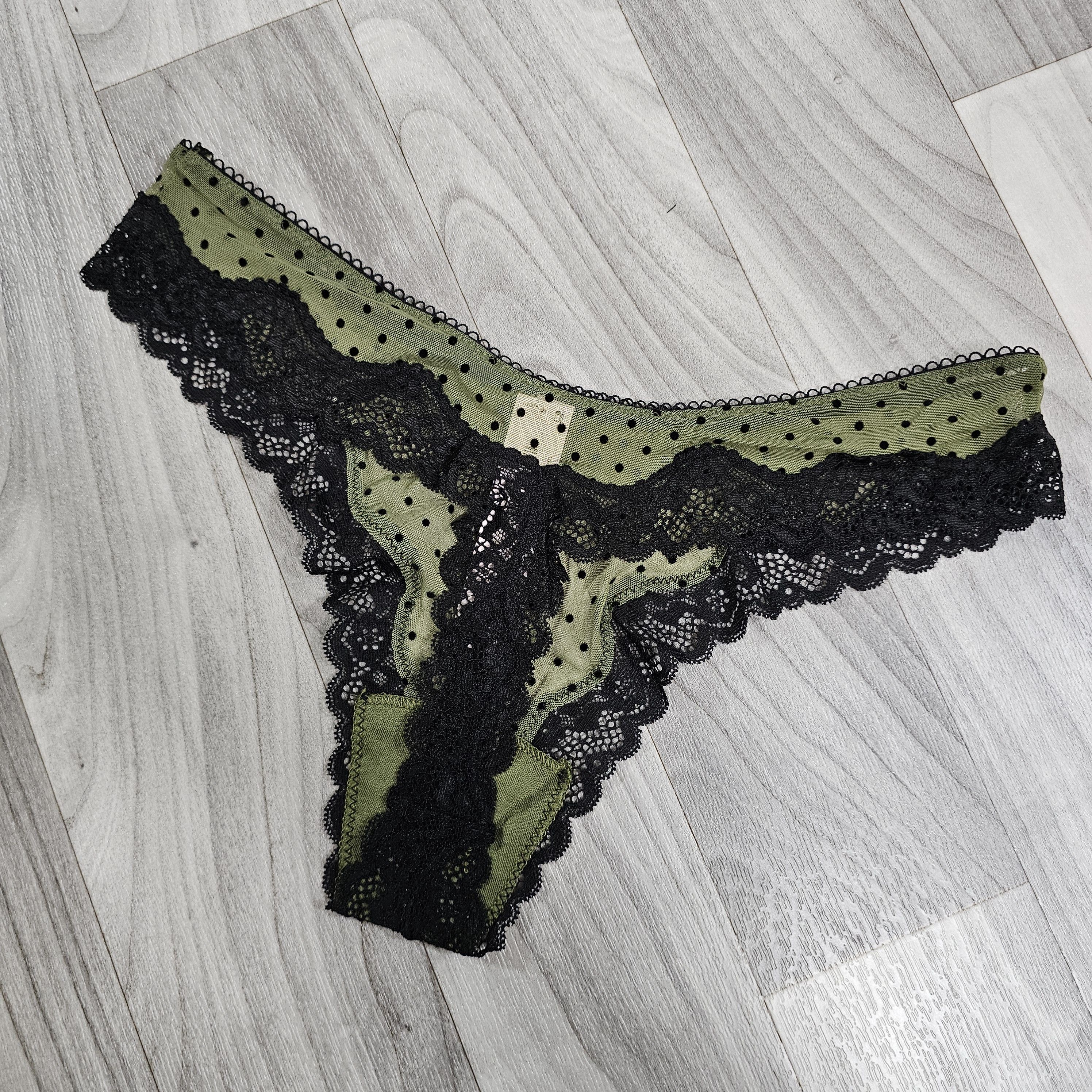 Victoria's Secret Victoria's Secret Tease Green Mesh High-Leg Thong L Size ONE SIZE - 4 Thumbnail
