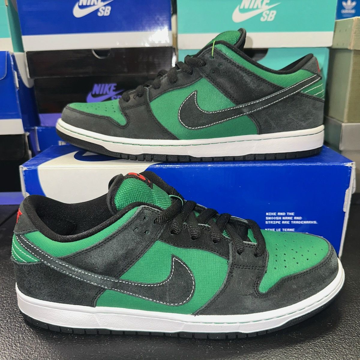Nike Size 11 - Nike Dunk Premium Sb Low Green - 313170-306 Size US 11 / EU 44 - 1 Thumbnail