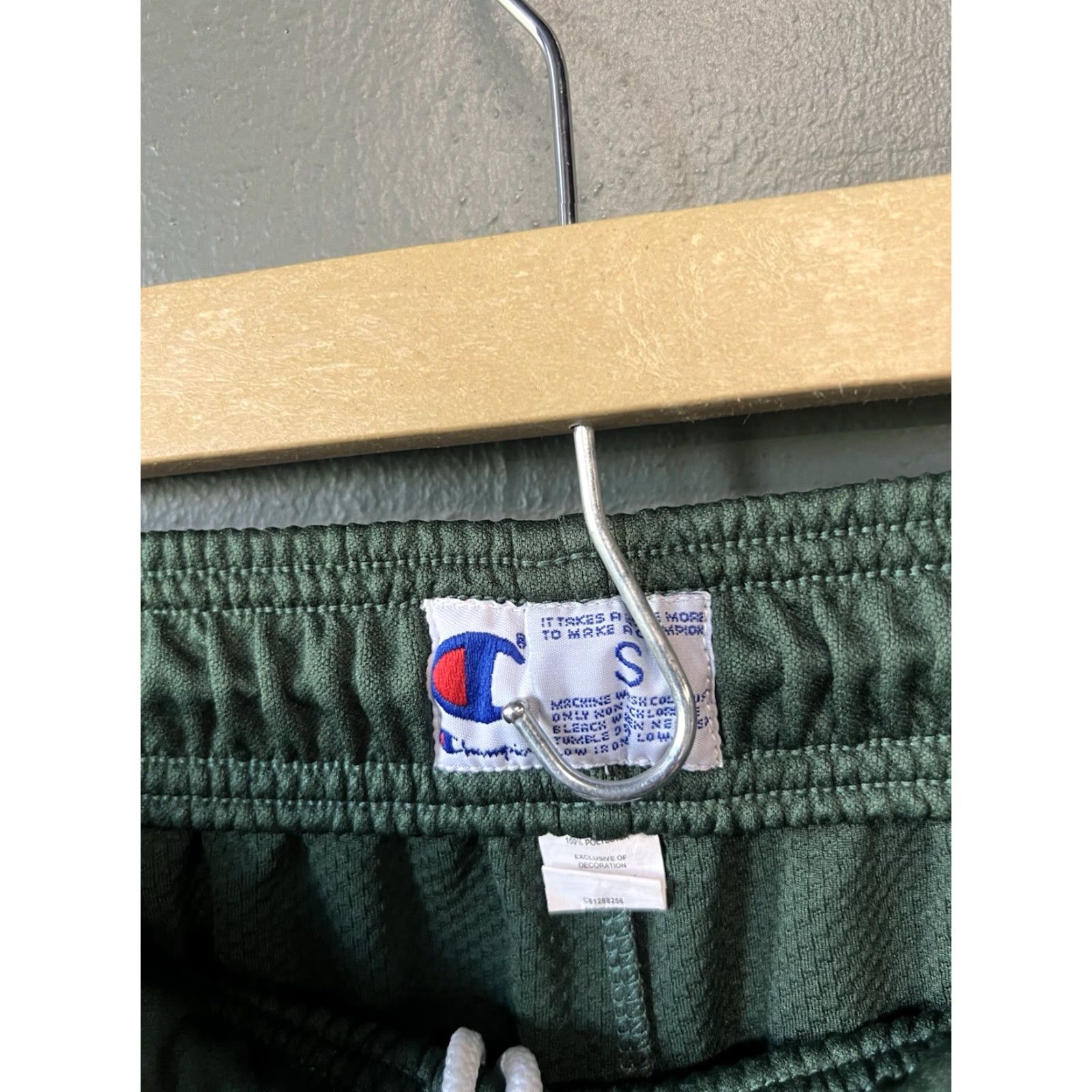 Champion Champion Shorts Green Graphic Arthletic Size Small Cal Poly Mens Size US 29 - 3 Thumbnail