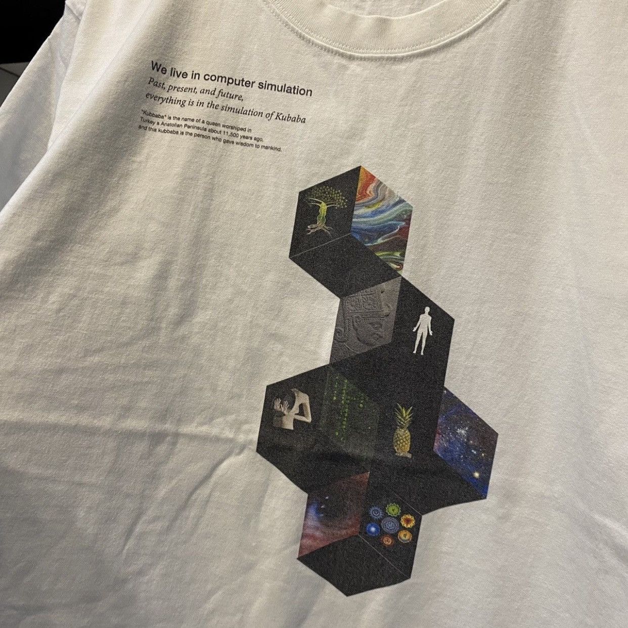 Legendary Goods VINTAGE Legenda We Live In Computer Solution Graphic T-Shirt Size US L / EU 52-54 / 3 - 5 Thumbnail