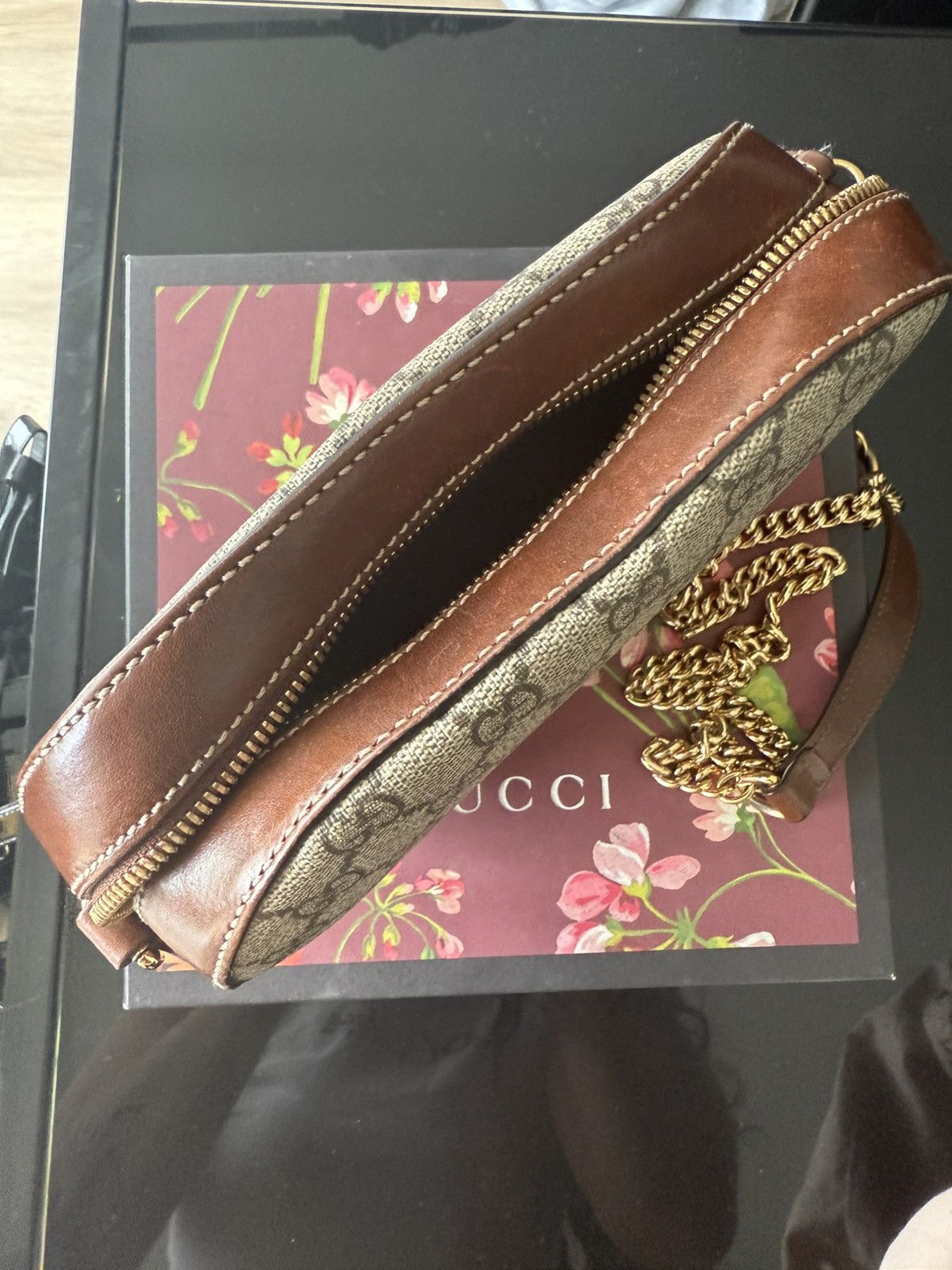 Gucci Gucci GG Supreme Canvas & Leather Camera Bag in Beige Size ONE SIZE - 5 Thumbnail
