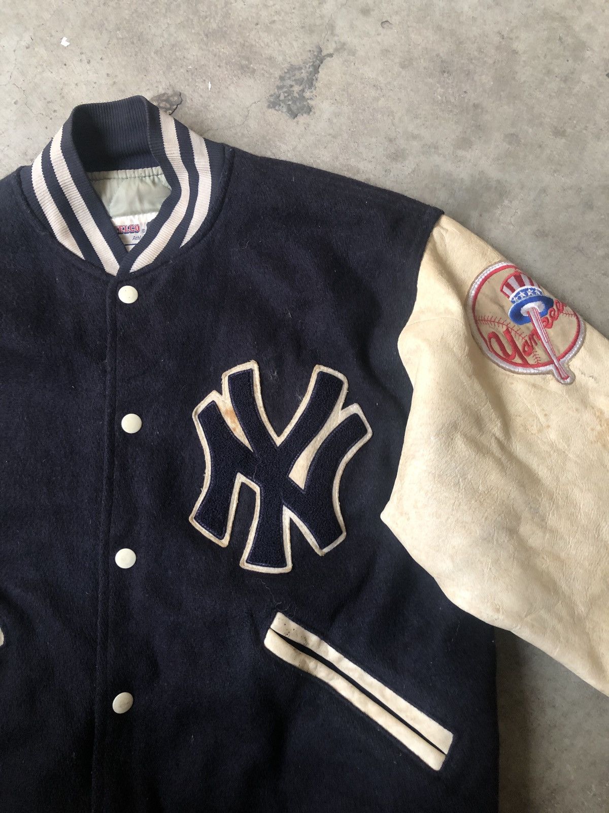 New York Yankees × Vintage VINTAGE NEW YORK YANKEES VARSITY JACKET Size US M / EU 48-50 / 2 - 5 Thumbnail