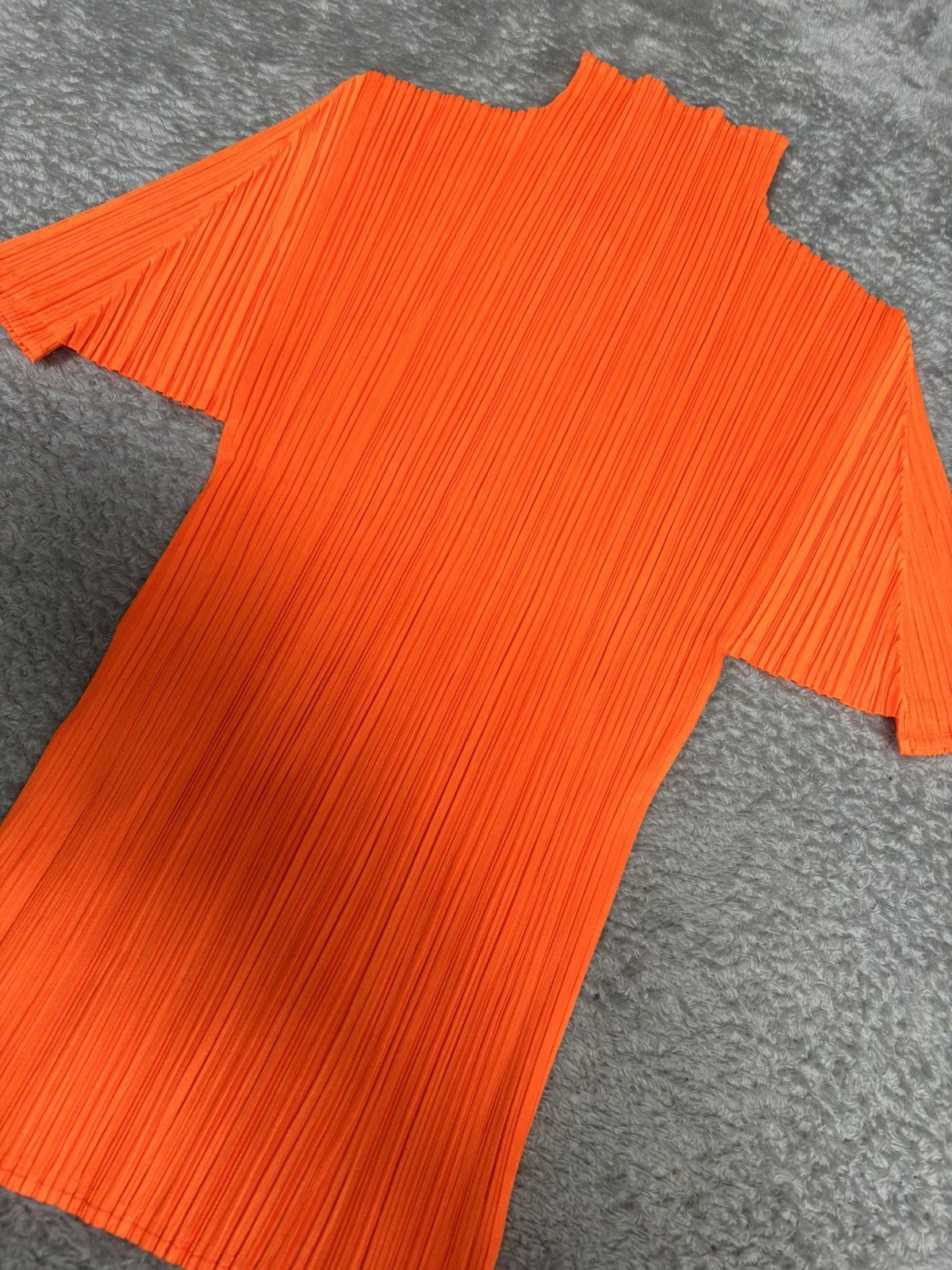 Pleats Please Issey Miyake