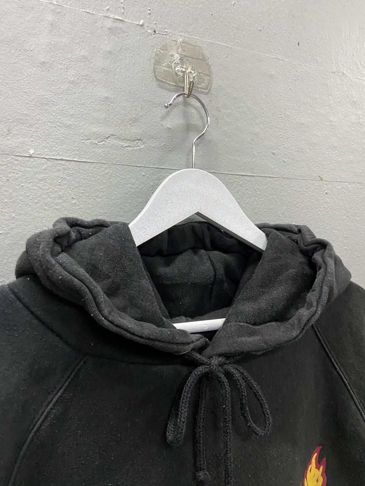 Japanese Brand ACOVER FLAME SPELLOUT BLACK HOODIE Size US L / EU 52-54 / 3 - 4 Thumbnail
