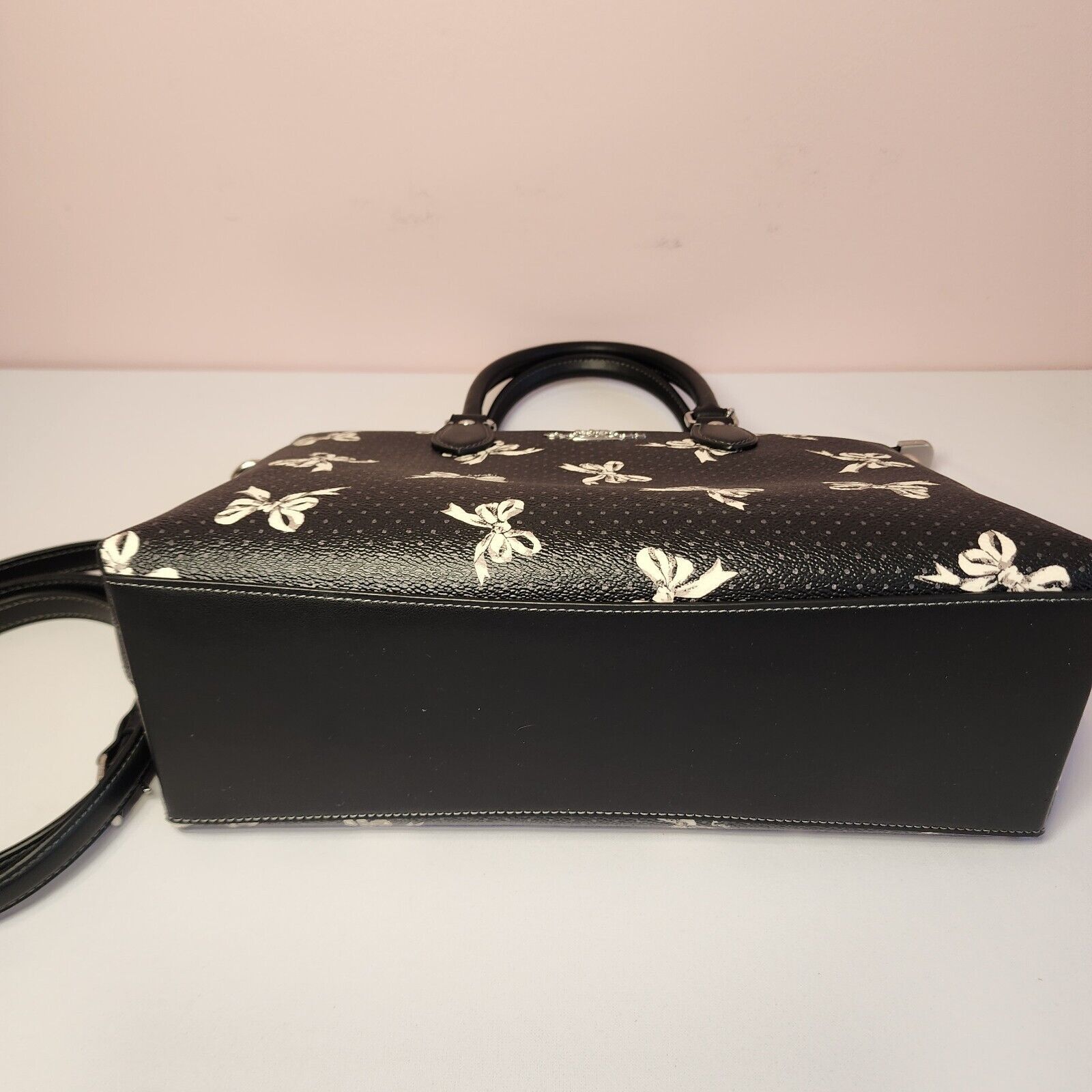 Coach NWT COACH CAA76 Georgia Stachel Bag Bow Print Silver/Black Size ONE SIZE - 5 Thumbnail
