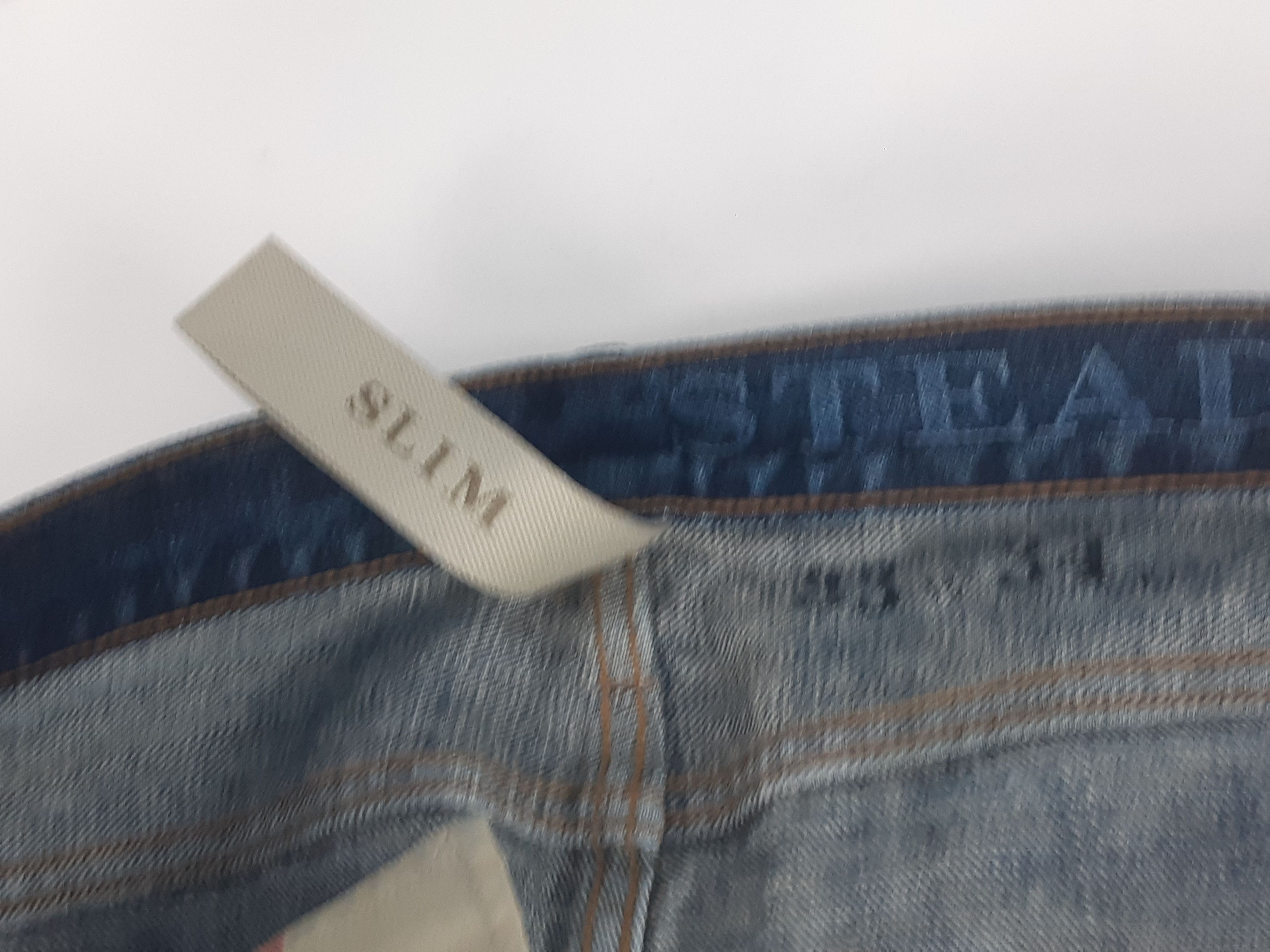 Burberry BURBERRY Brit Slim Jeans size 33W/34L NEW Size US 33 - 7 Thumbnail