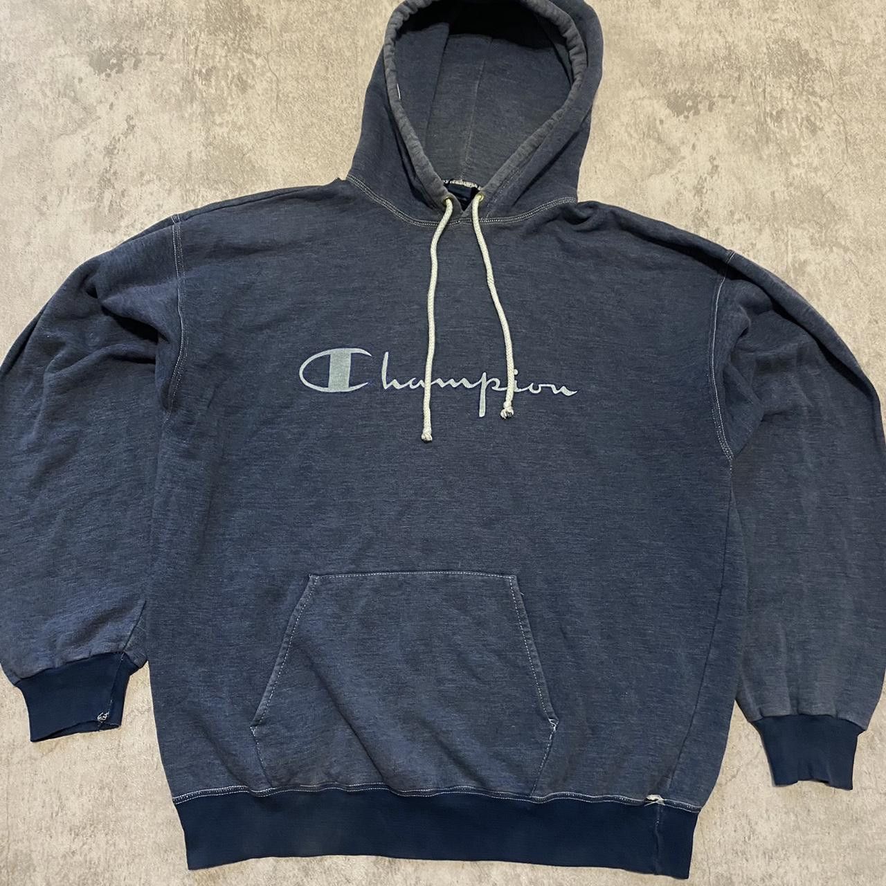 Champion Navy blue hoodie with a relaxed fit hoodie Vintage Size US M / EU 48-50 / 2 - 1 Thumbnail