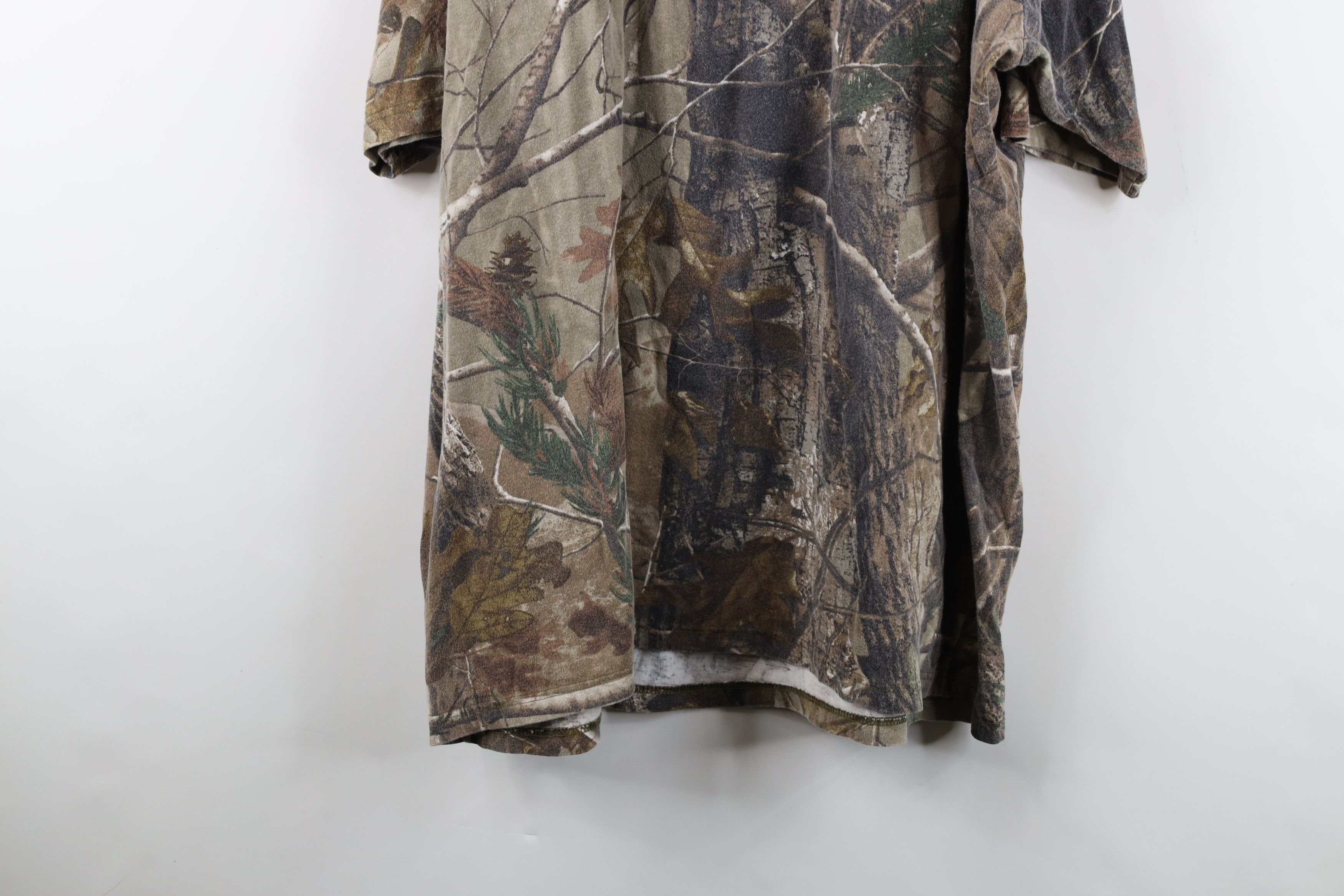 Cabelas Vintage Cabelas Heavyweight Camouflage Pocket T-Shirt Cotton Size US XXL / EU 58 / 5 - 13 Thumbnail
