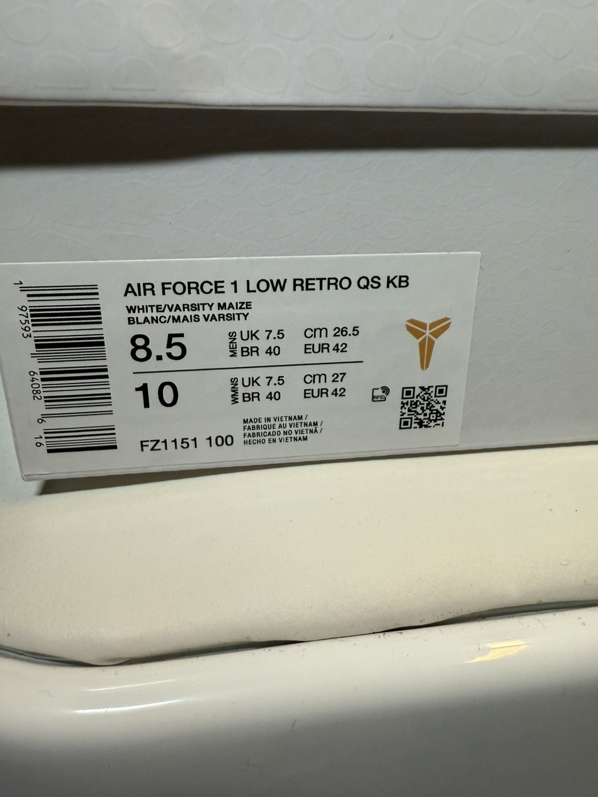 Nike Kobe Nike Air Force 1 Retro Home Size US 8 / EU 41 - 8 Thumbnail