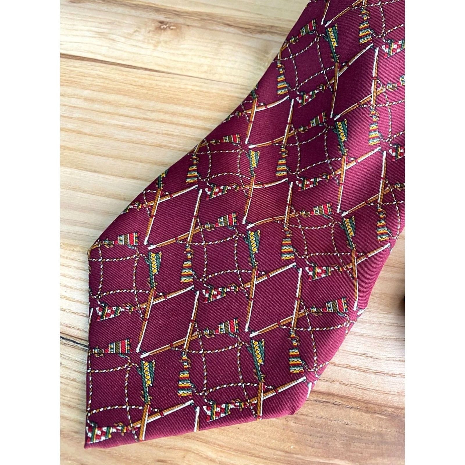 Salvatore Ferragamo VINTAGE Salvatore Ferragamo Tie Burgundy 100% Silk Made in Italy Men Leather? Wait. Size ONE SIZE - 2 Thumbnail