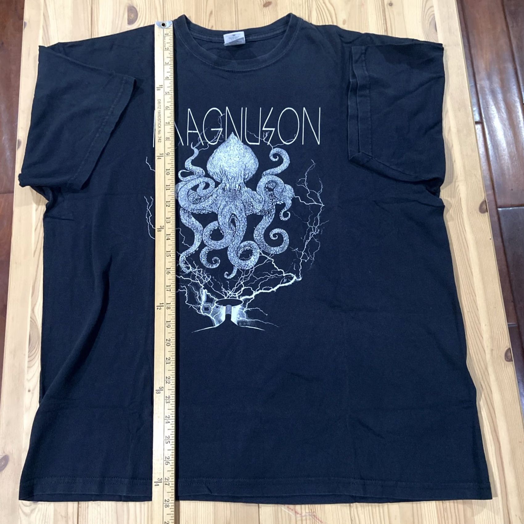 Anvil VINTAGE Magnuson Teslapus Indie progressive metal rock shirt XL Anvil red Bar Men T-Shirt XL Black Band Gothic Metal Rock Mens Size US XL / EU 56 / 4 - 4 Thumbnail