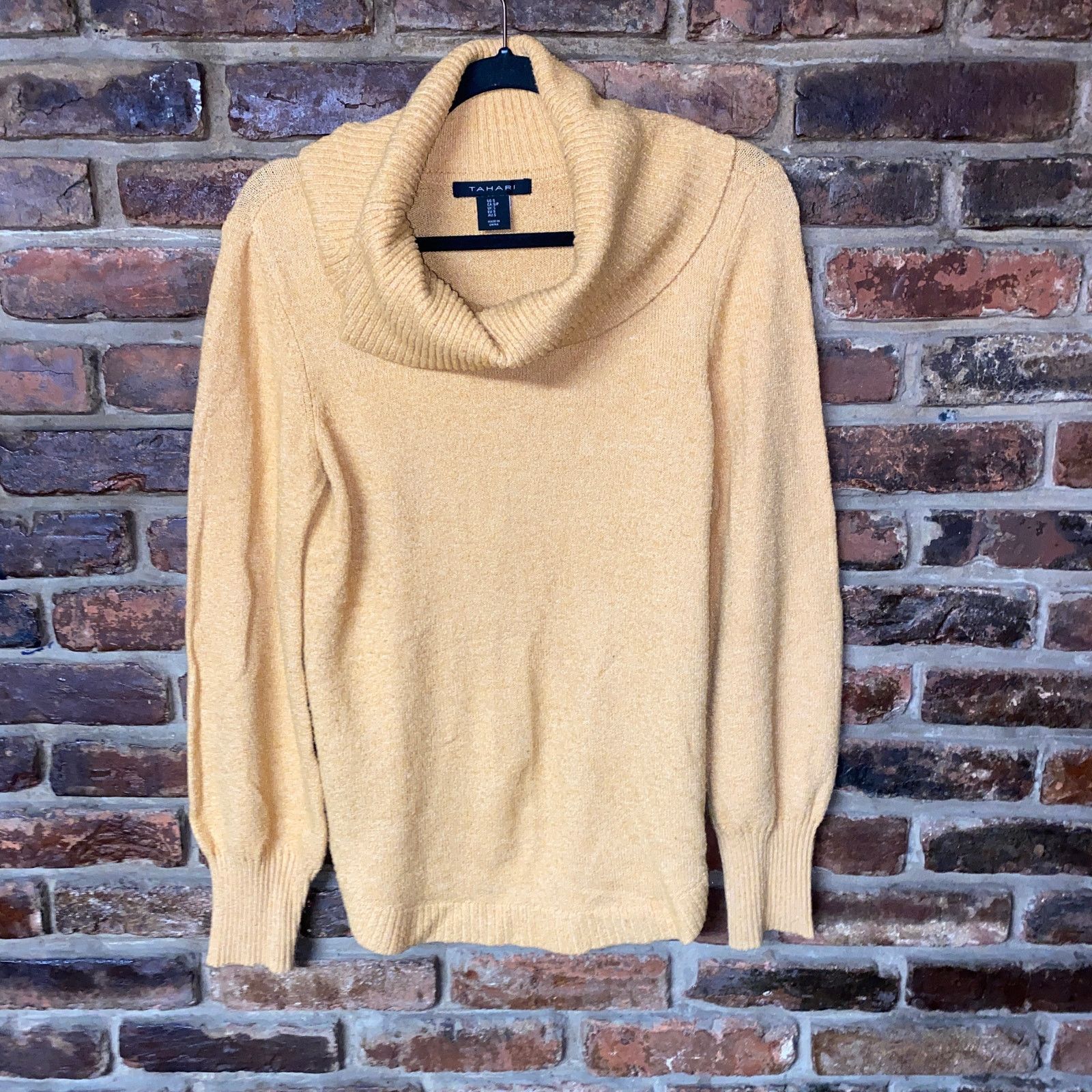 Other Tahari Yellow Thick Knit Turtleneck Pullover Sweater Small Size S / US 4 / IT 40 - 1 Thumbnail