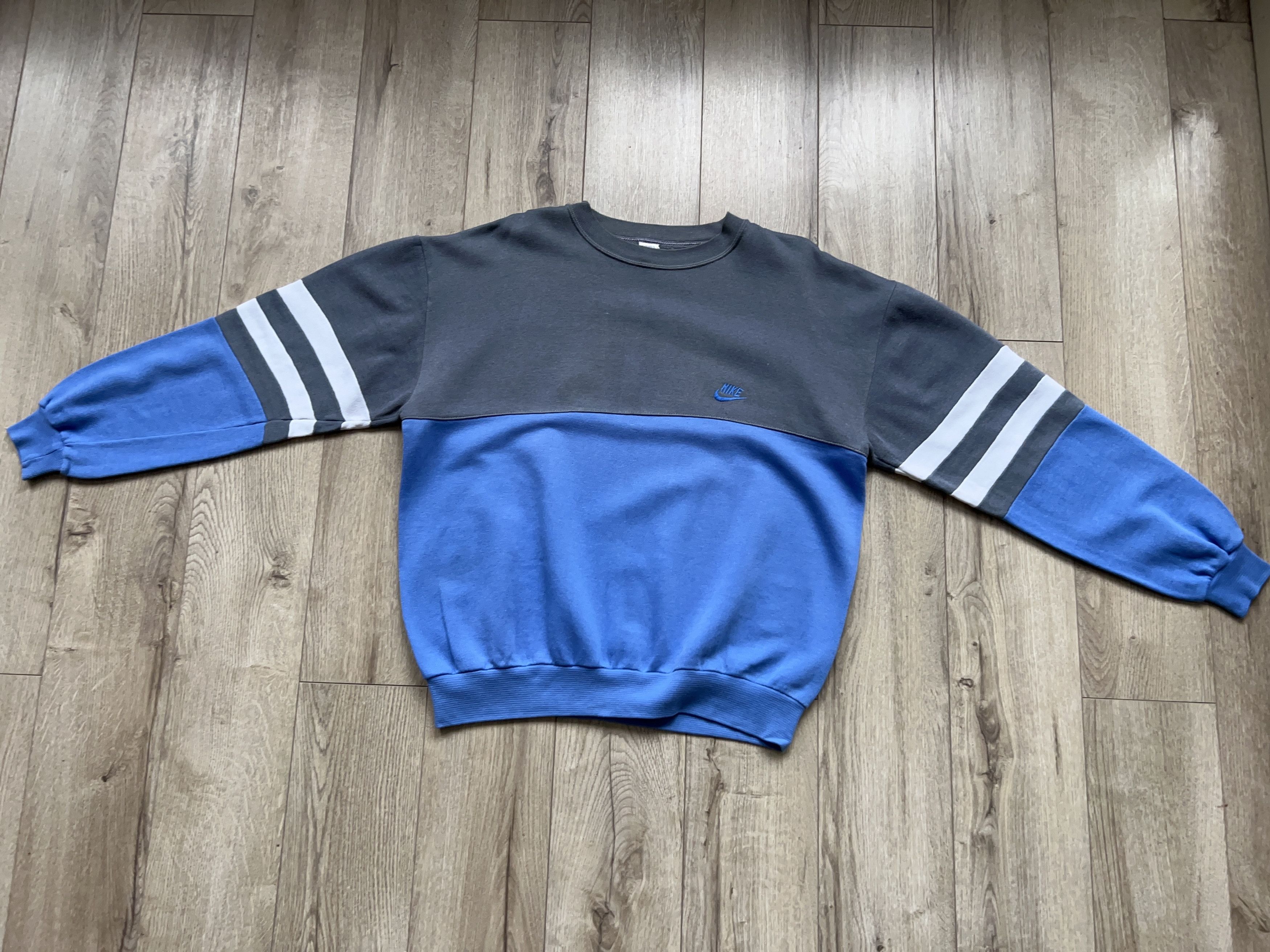Nike × Vintage Sweatshirt Pullover Blue Gray Cotton Made in Italy Size XL Size US XL / EU 56 / 4 - 2 Thumbnail