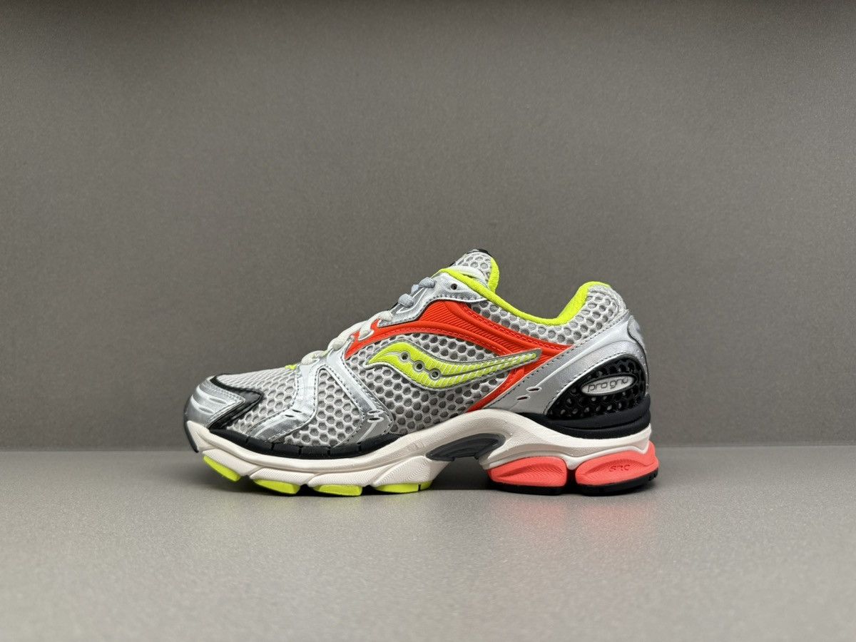 Saucony Saucony x Bellerose ProGrid Triumph 4 Silver 2024 Size US 6.5 / EU 39-40 - 5 Thumbnail