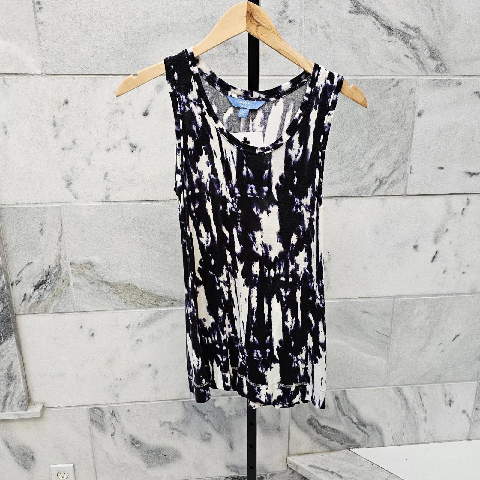 Designer Vera Wang Women's White and Navy Tie-Dye XS Sleeveless Shirt Size XS / US 0-2 / IT 36-38 - 1 Thumbnail