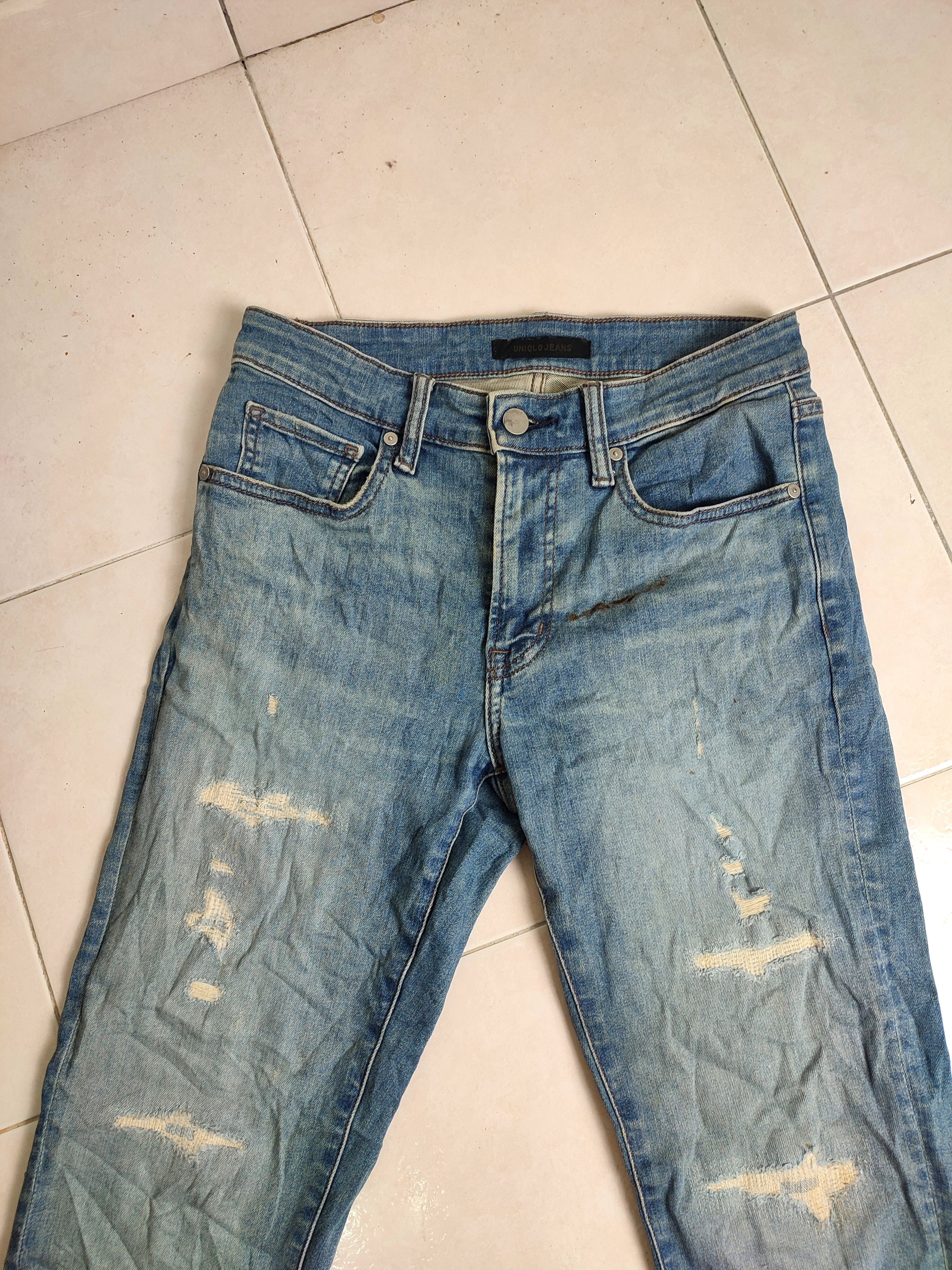 Designer × Japanese Brand × Uniqlo 💥Flare💥 Uniqlo Distressed Jeans Size US 28 / EU 44 - 2 Thumbnail