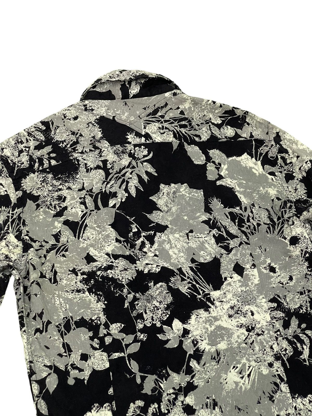 Tornado Mart Florals Shirt Tornado Mart Slim 5🟩6 Size US S / EU 44-46 / 1 - 16 Thumbnail