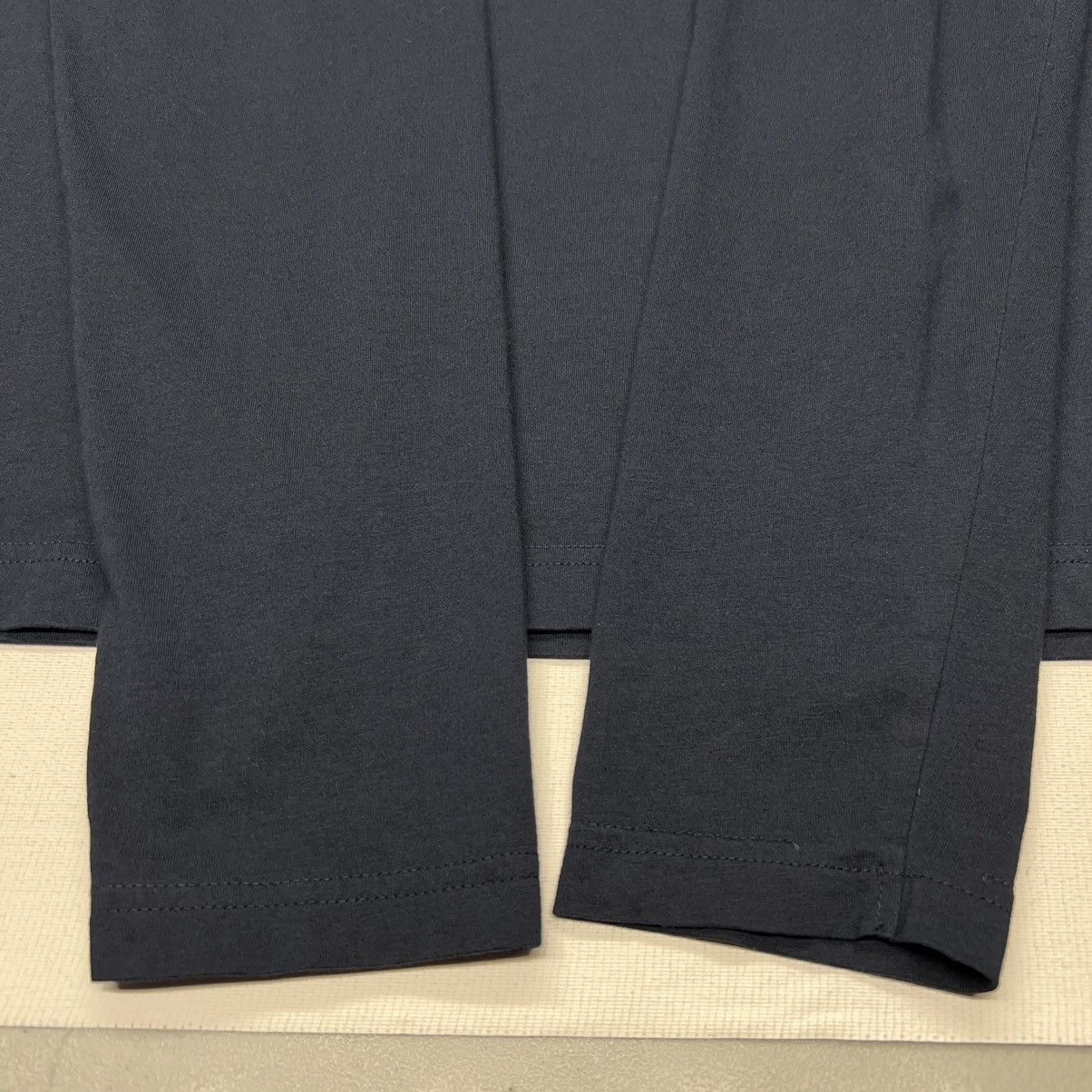 Apple Apple Employee Tee Shirt Blue Long Sleeve Uniform Logo Navy Size US L / EU 52-54 / 3 - 6 Thumbnail