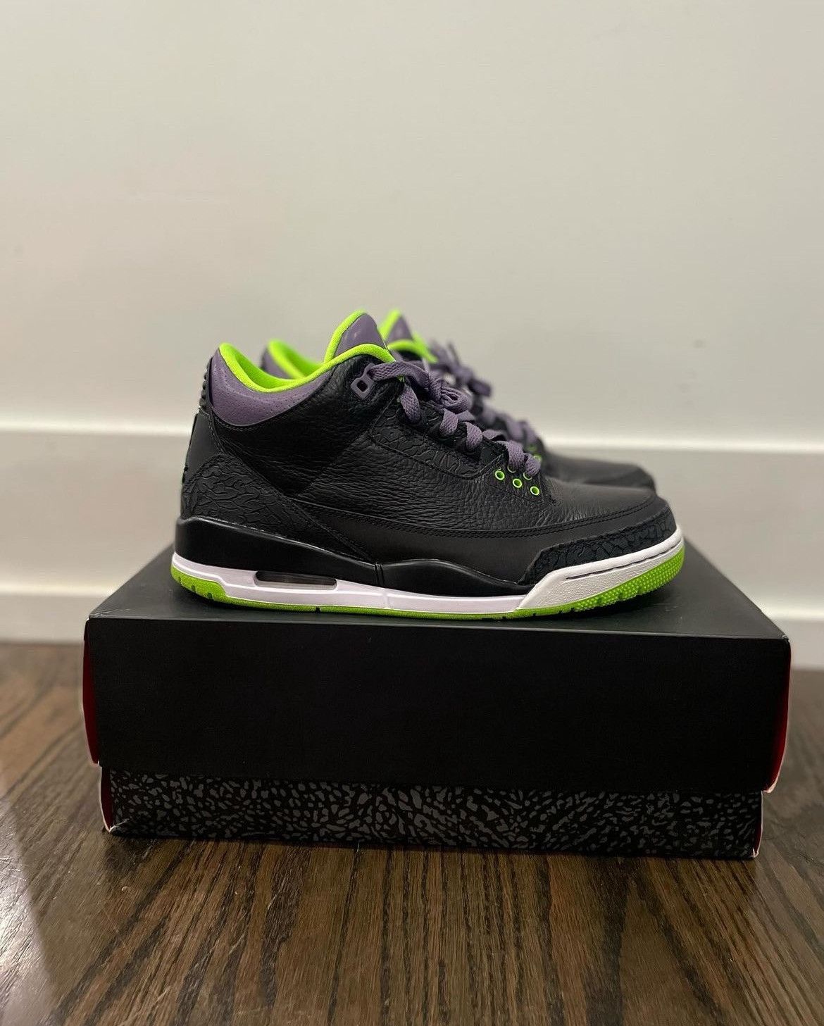 image of Jordan Nike Jordan 3 Joker 2013 Shoes in Black, Men's (Size 8)