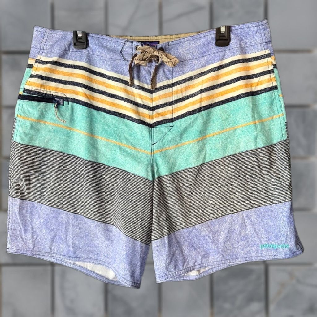 Patagonia Patagonia Board Shorts Mens 36 Striped Surf Swim Beach Baggies Style Blue Pattern Striped Quick Dry Lightweight Pockets Drawstring Regular Bottom Men Size US 36 / EU 52 - 1 Thumbnail