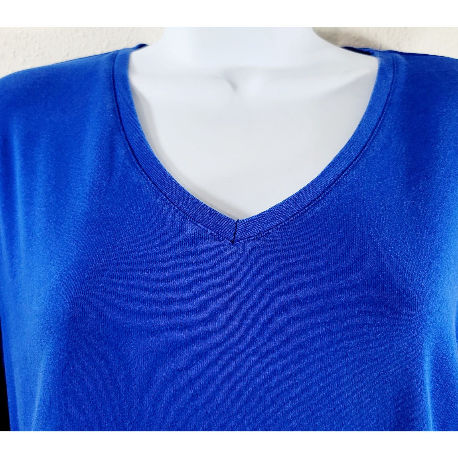 Other St John's Bay Blue V Neck 3/4 Sleeves Top Large Lightweight Size L / US 10 / IT 46 - 6 Thumbnail
