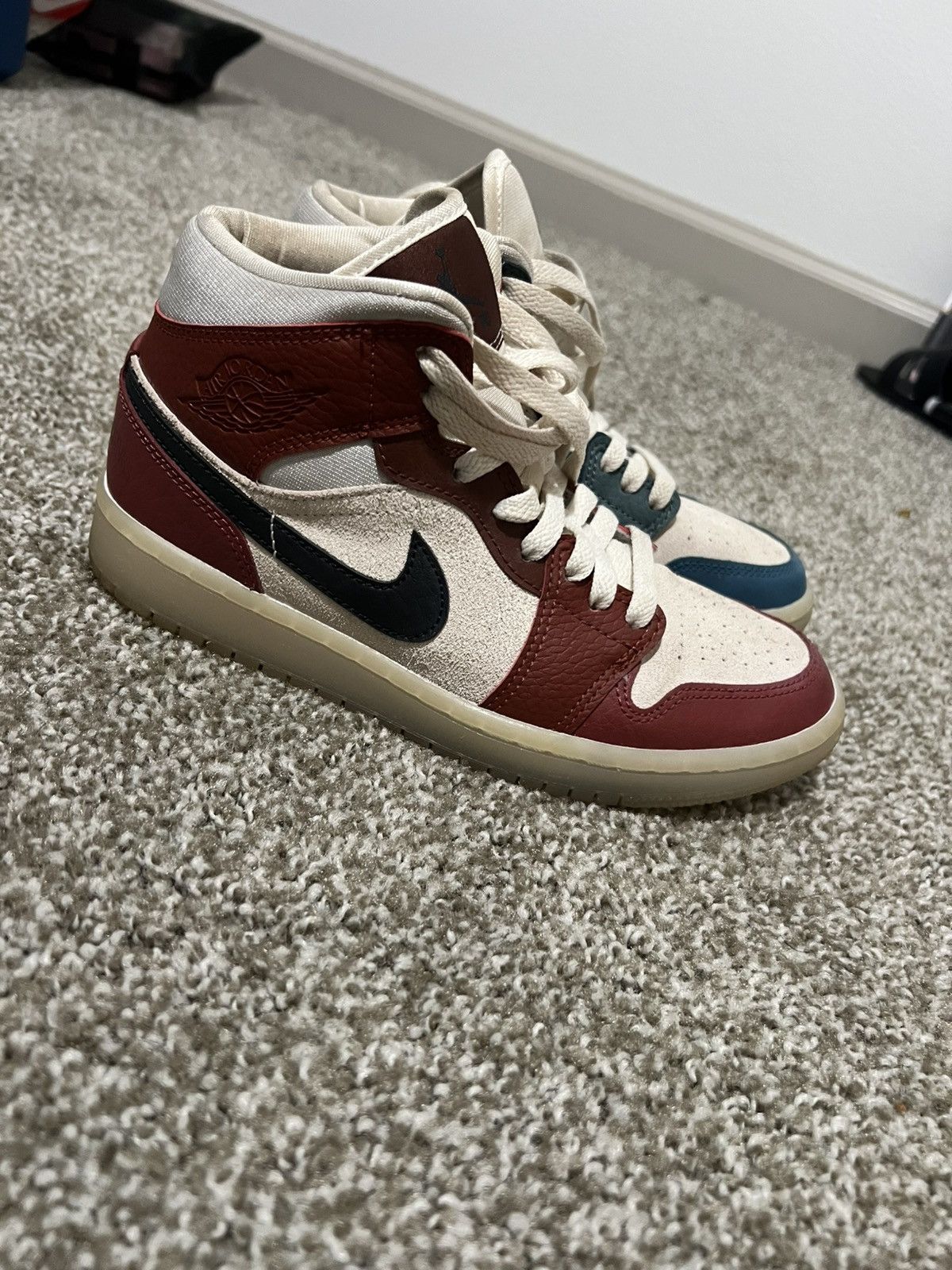 Nike Anti Gravity Machines Jordan 1s Size US 6 / IT 36 - 2 Thumbnail