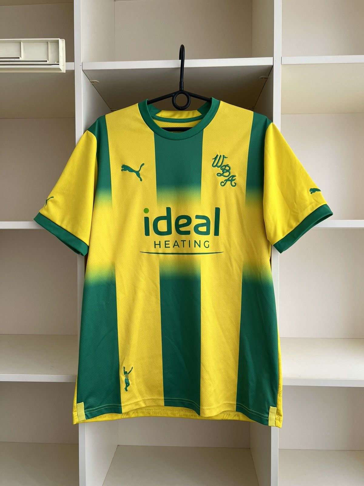 Puma West Bromwich Albion WBA 2022 Away Football Shirt Puma Sz L Size US L / EU 52-54 / 3 - 1 Thumbnail