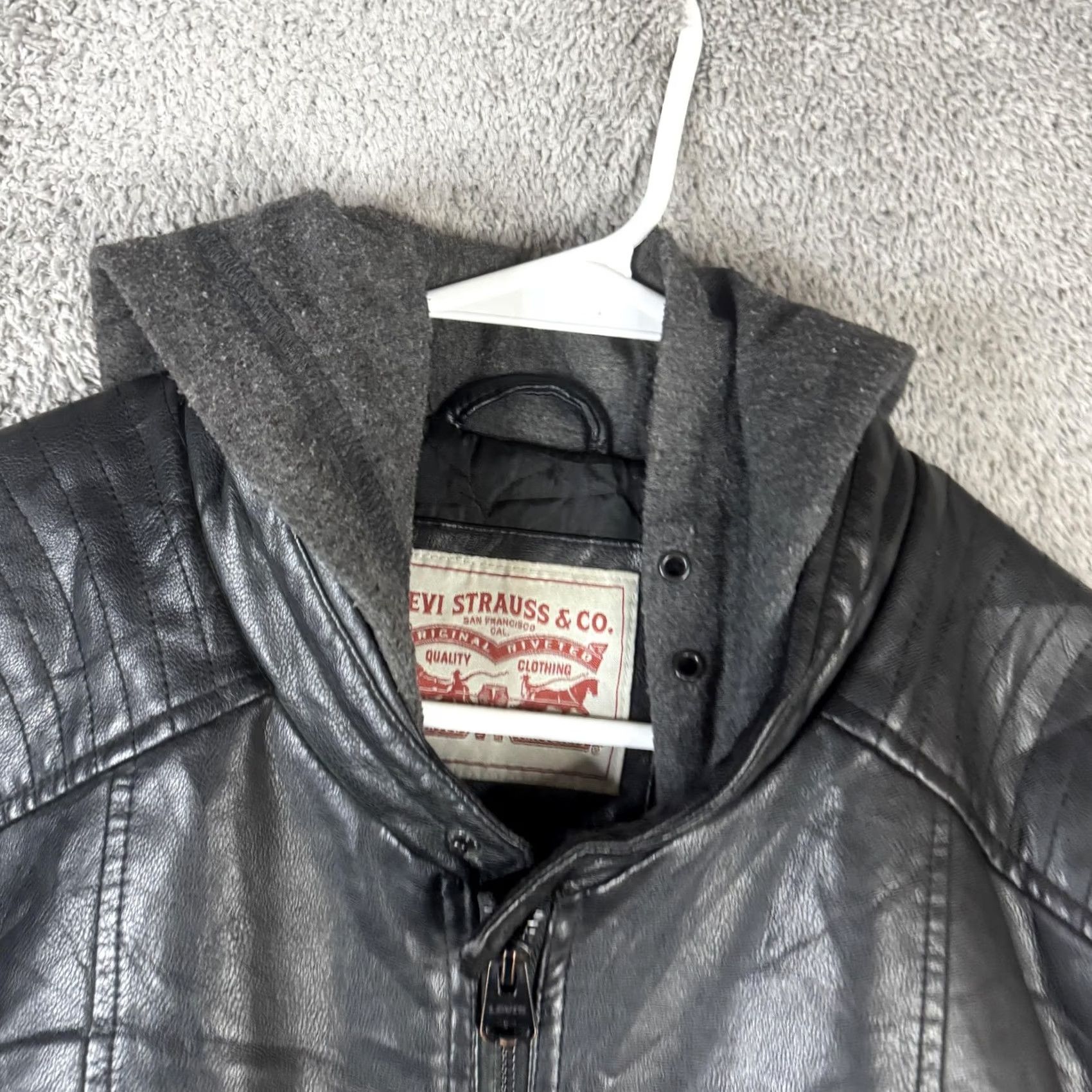 Levi's Levi's Jacket Mens Large Black Faux Leather Hooded Moto Full Zip Quilted Lined Size US L / EU 52-54 / 3 - 6 Thumbnail