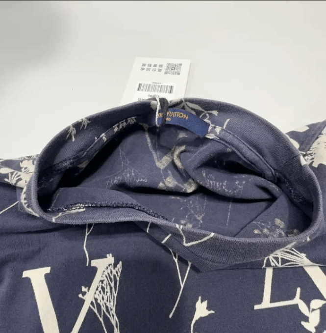 Louis Vuitton Louis Vuitton short-sleeve T-shirt Size US S / EU 44-46 / 1 - 6 Thumbnail